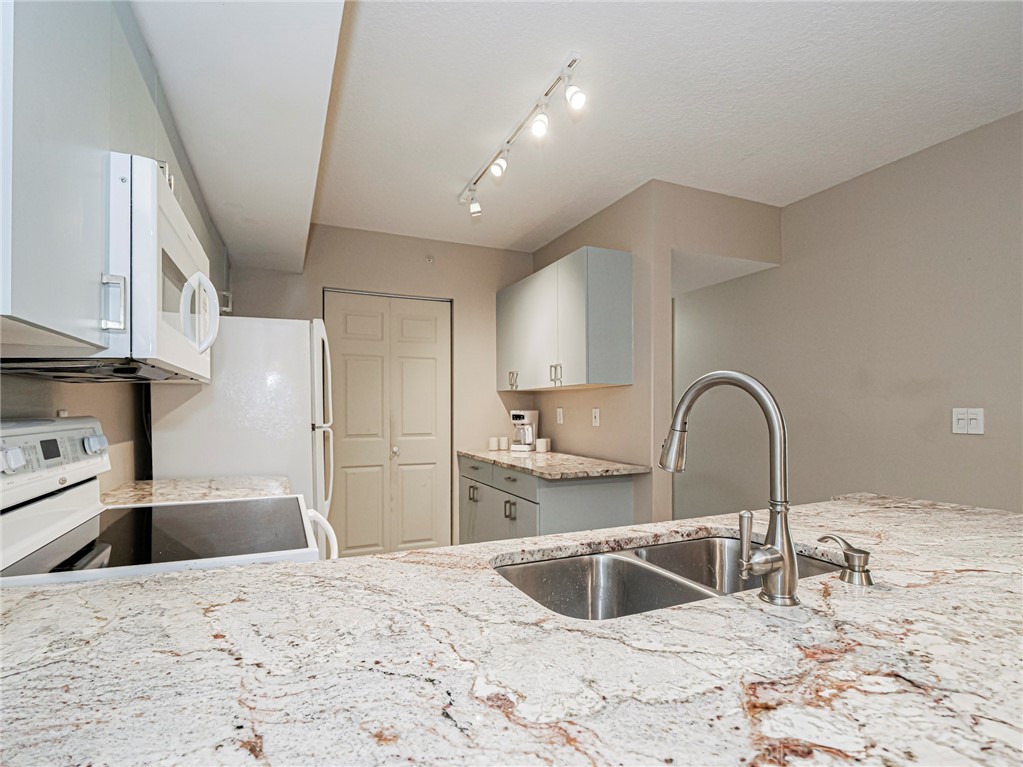 1550 S 42nd Circle 112
