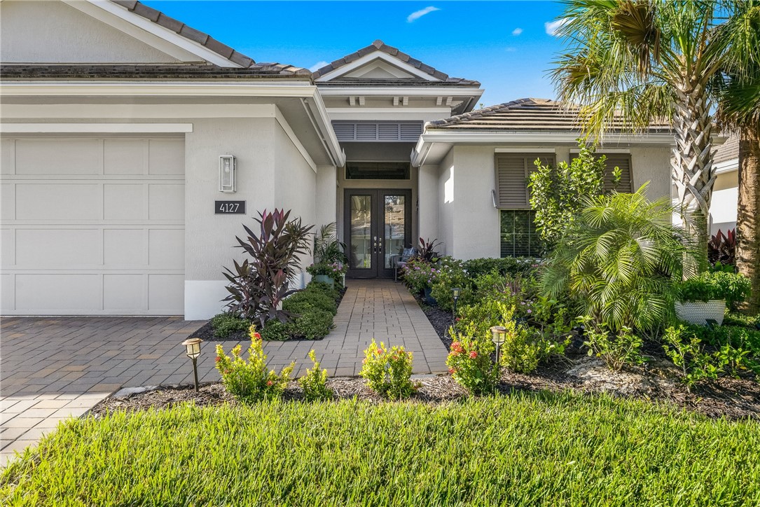 4127 Lucaya Pointe Way