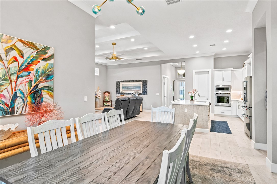 4127 Lucaya Pointe Way
