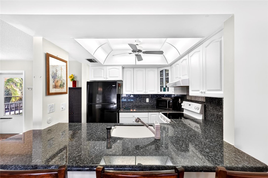 1875 Cobia Drive F206