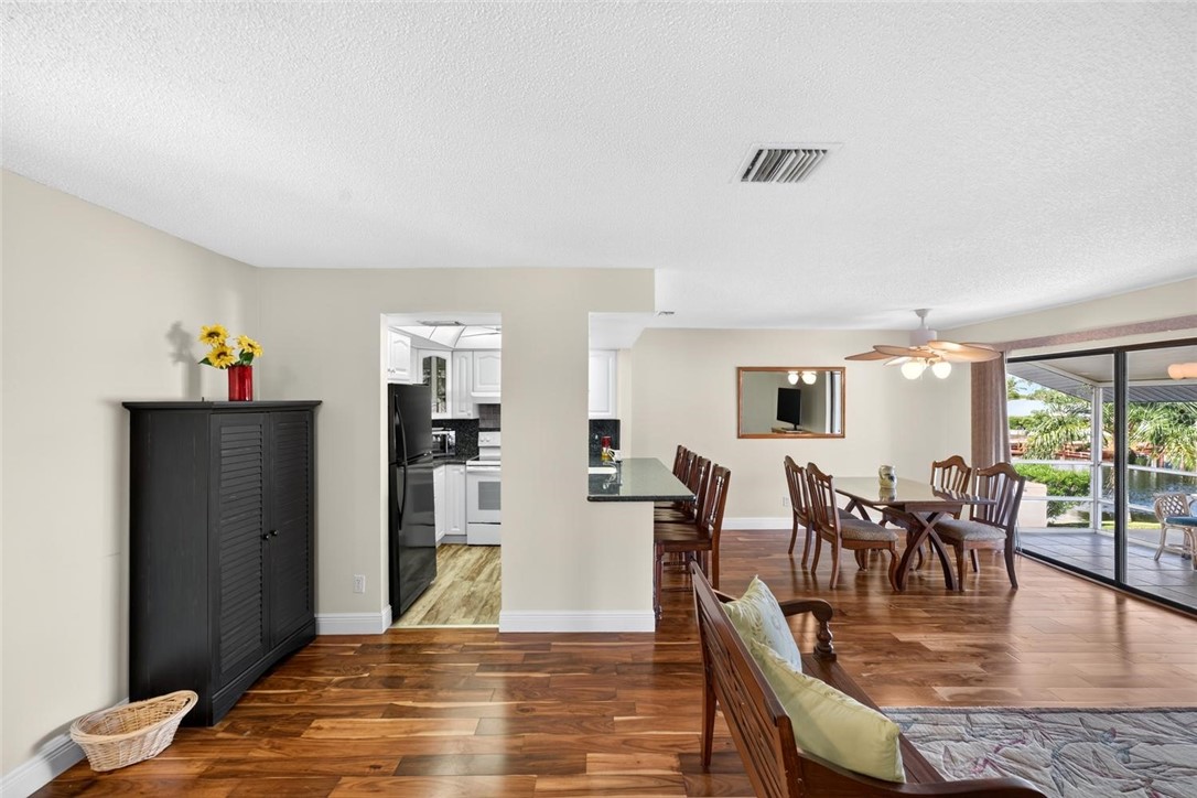 1875 Cobia Drive F206