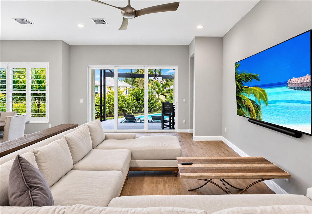 4886 Arabella Circle