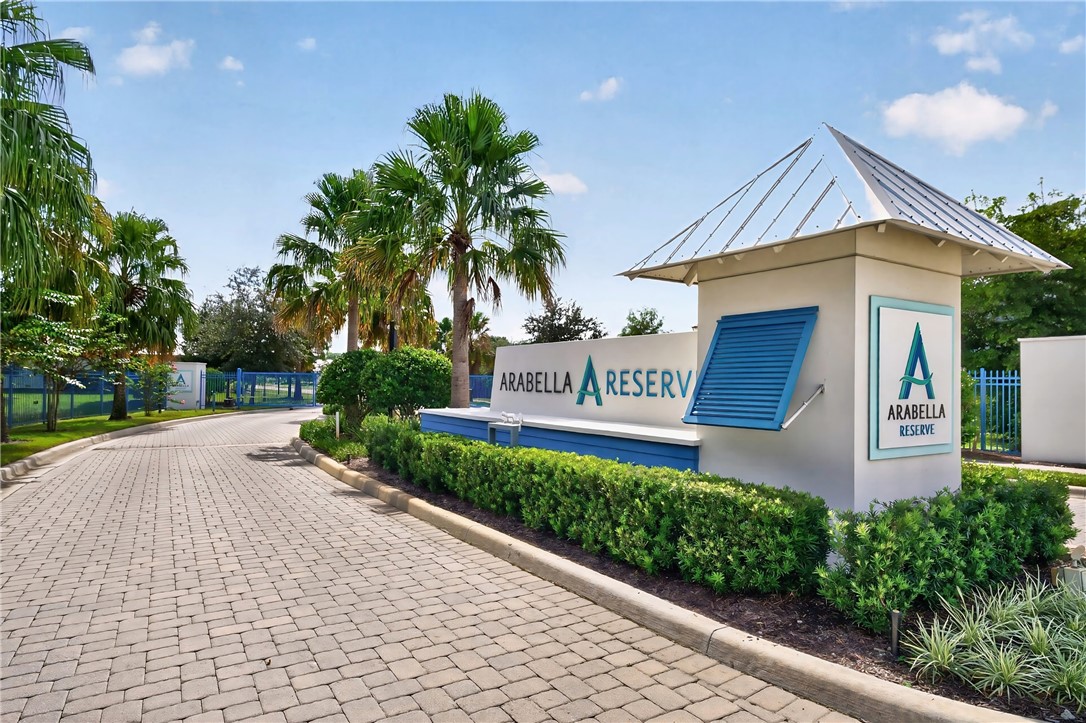 4886 Arabella Circle
