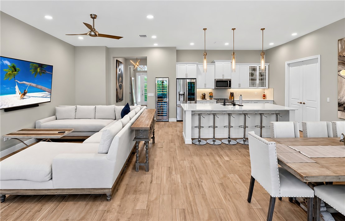 4886 Arabella Circle