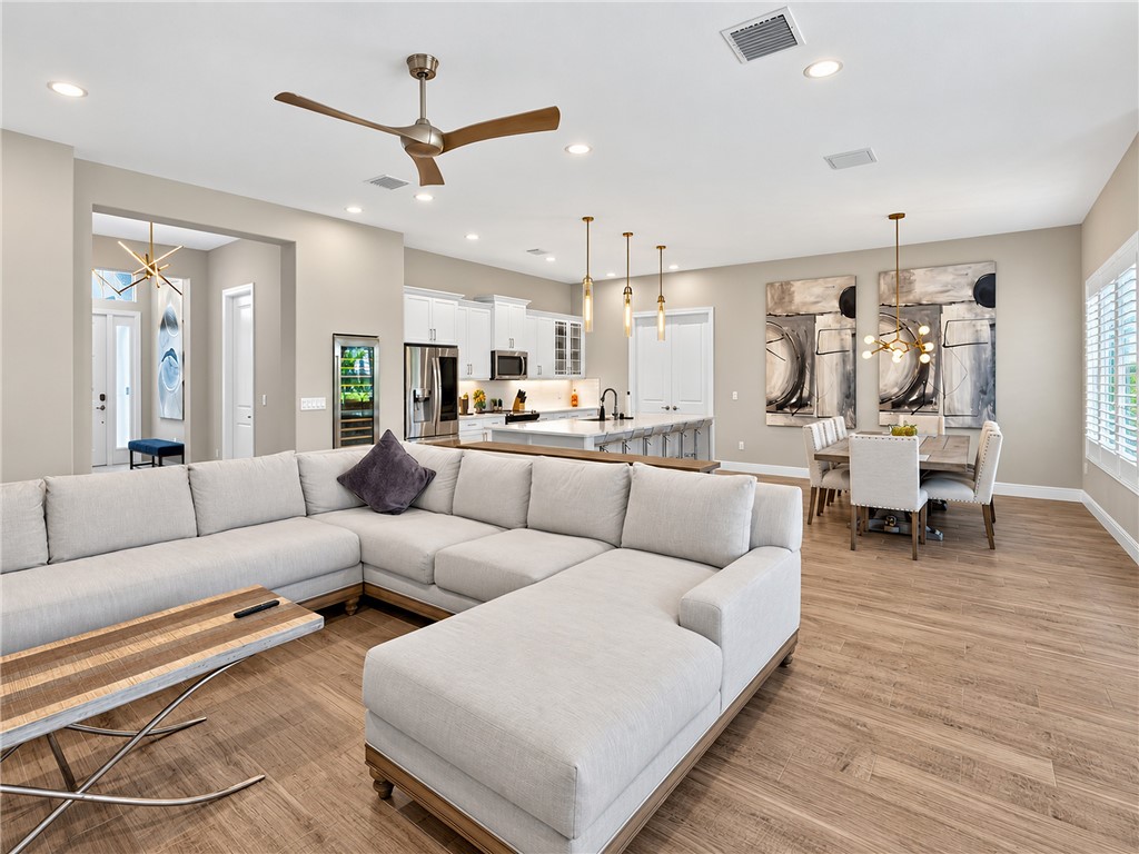 4886 Arabella Circle