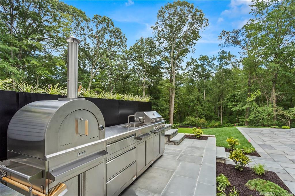 32 Highland Road