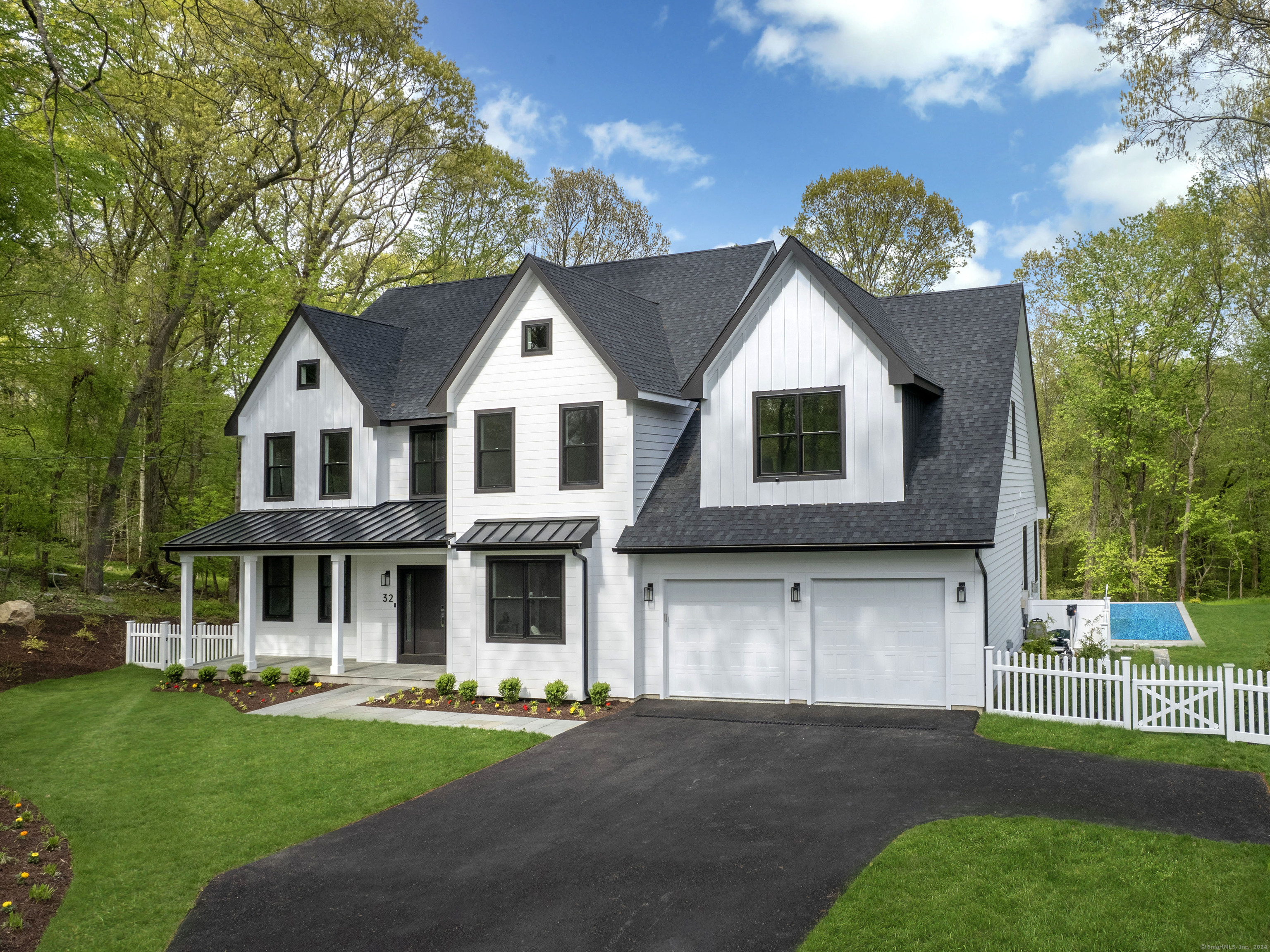 32 Highland Road