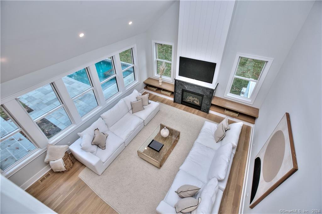 32 Highland Road