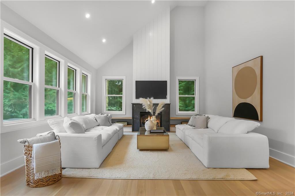 32 Highland Road