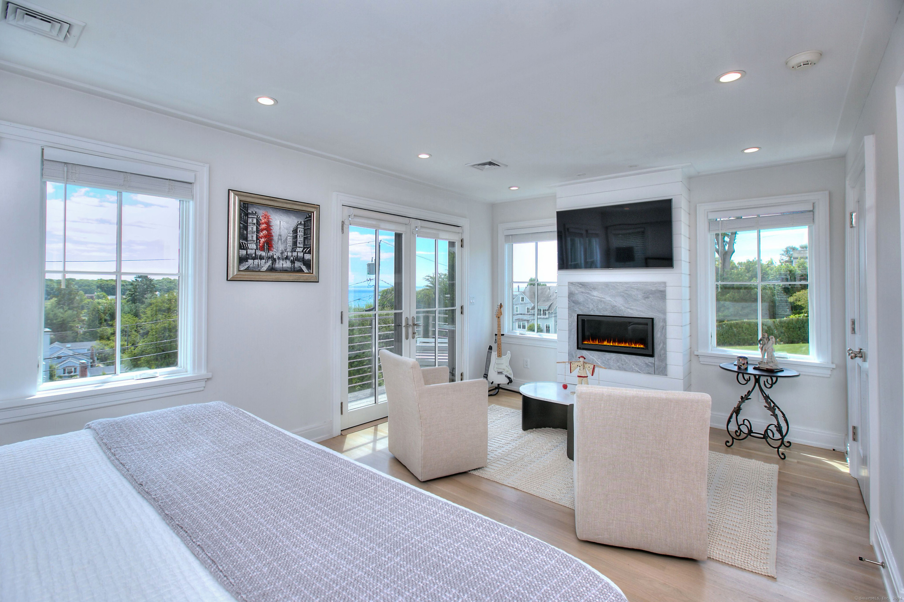 12 Sterling Drive