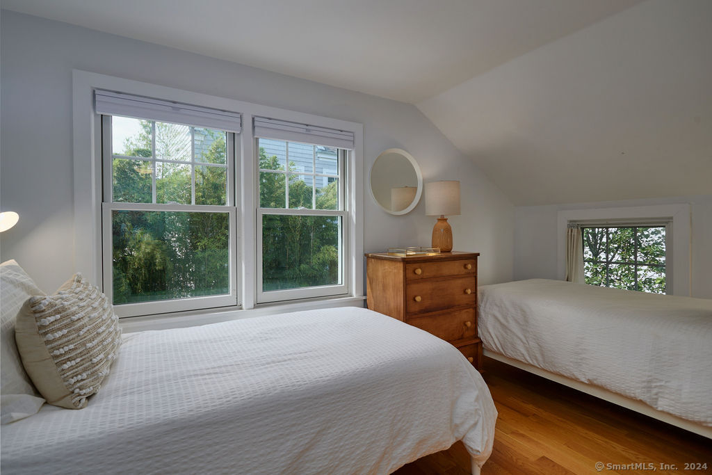 4 Promised Road