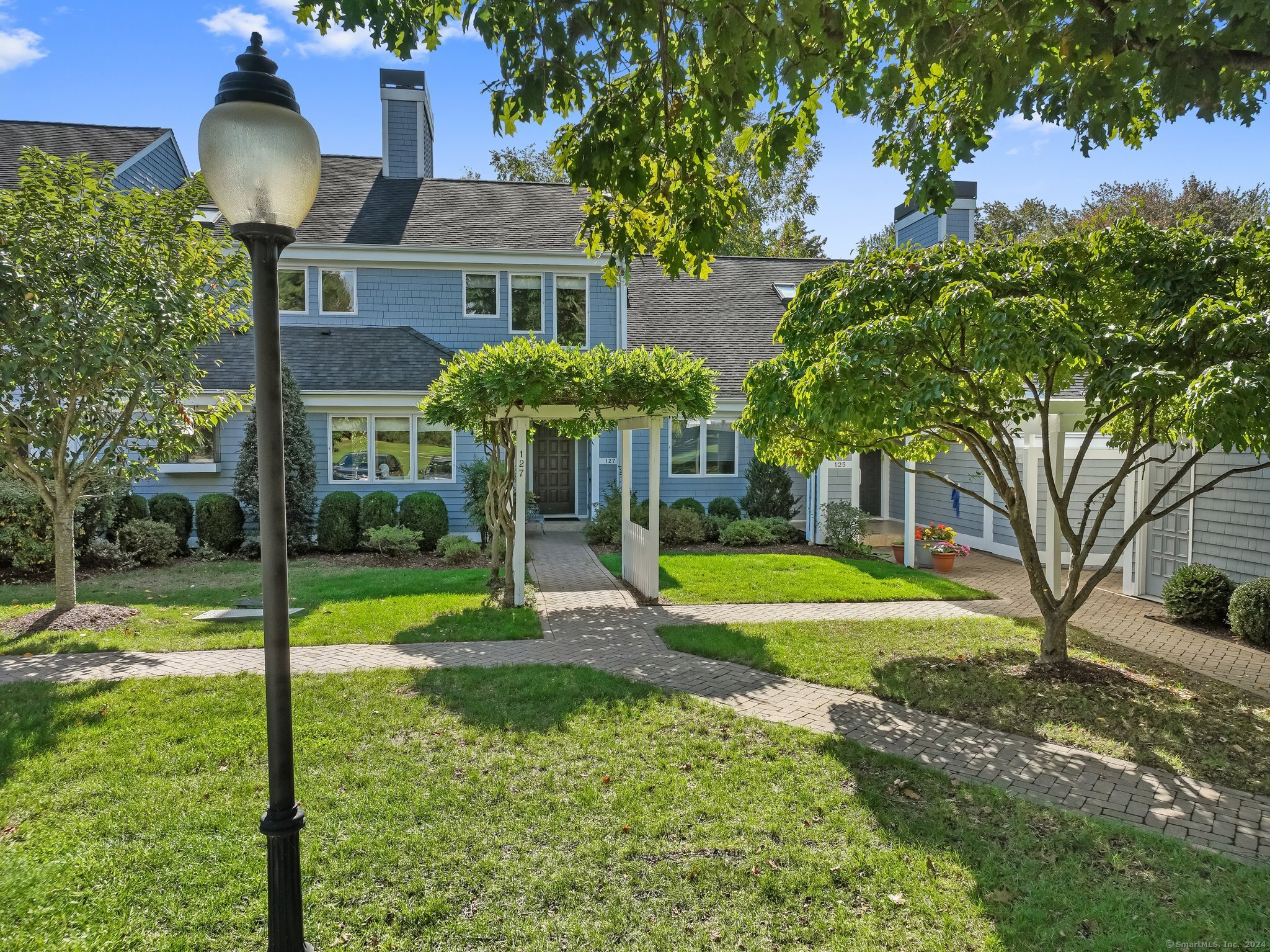 127 Lansdowne 127