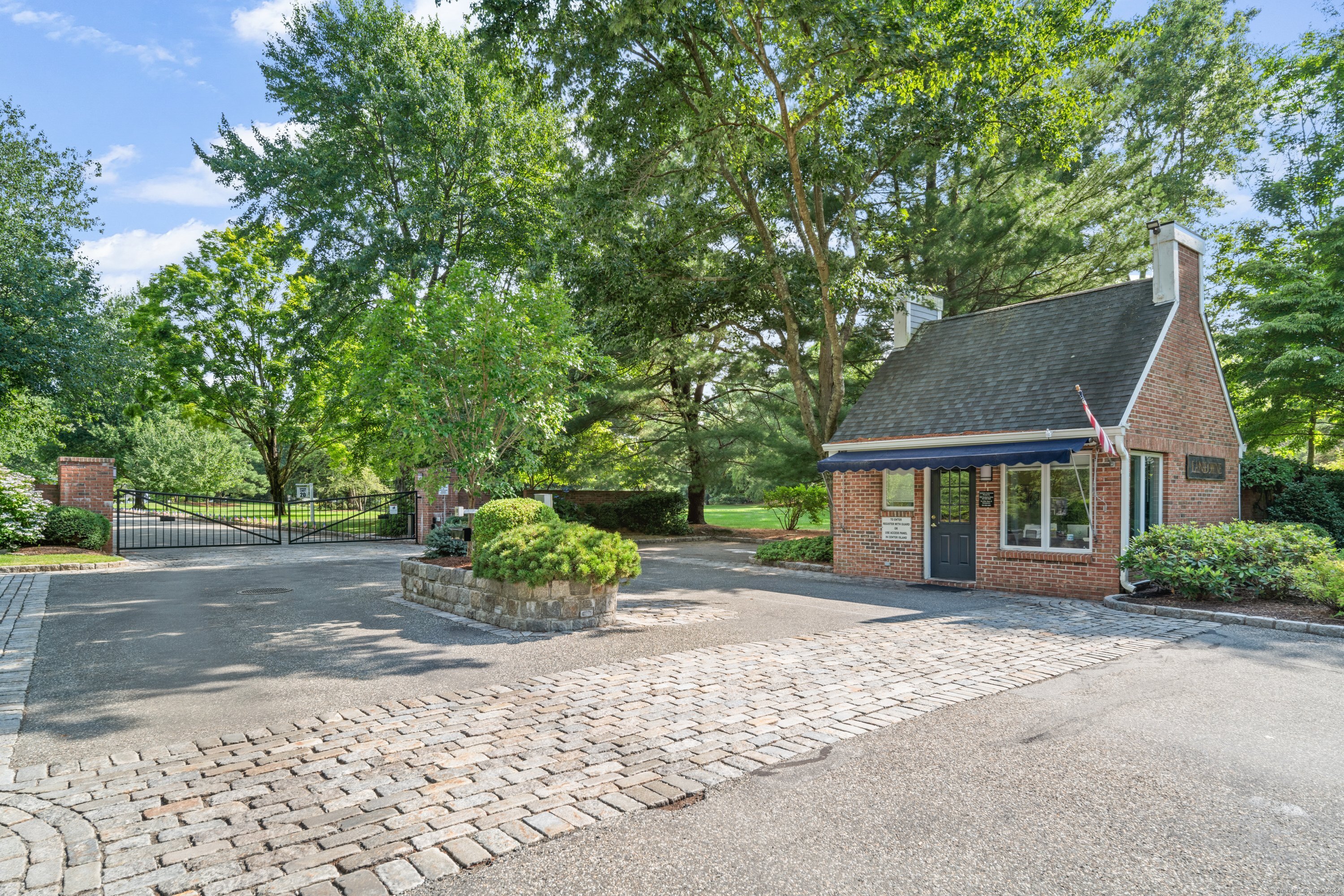 127 Lansdowne 127