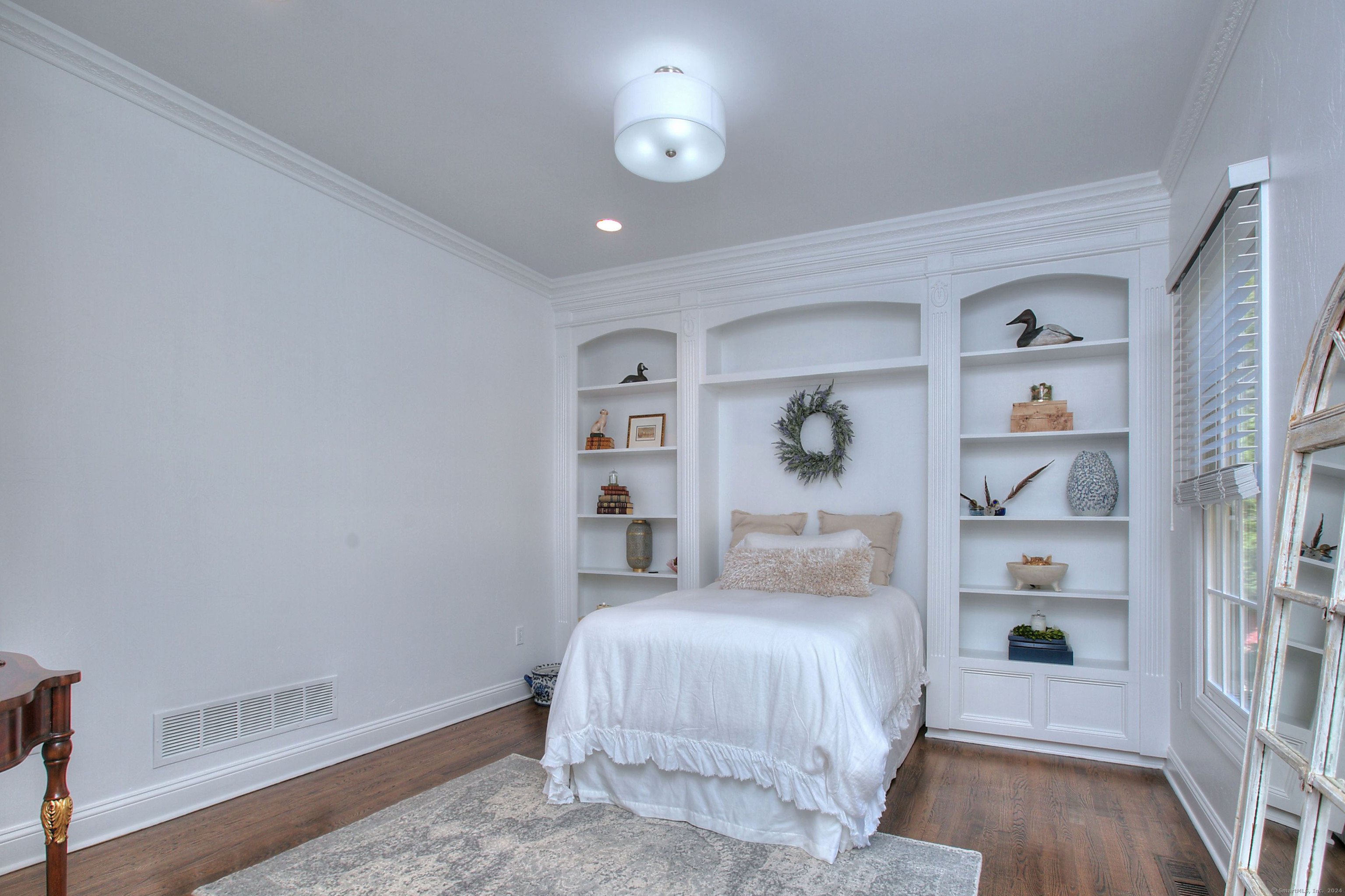 260 Sherwood Farm Road