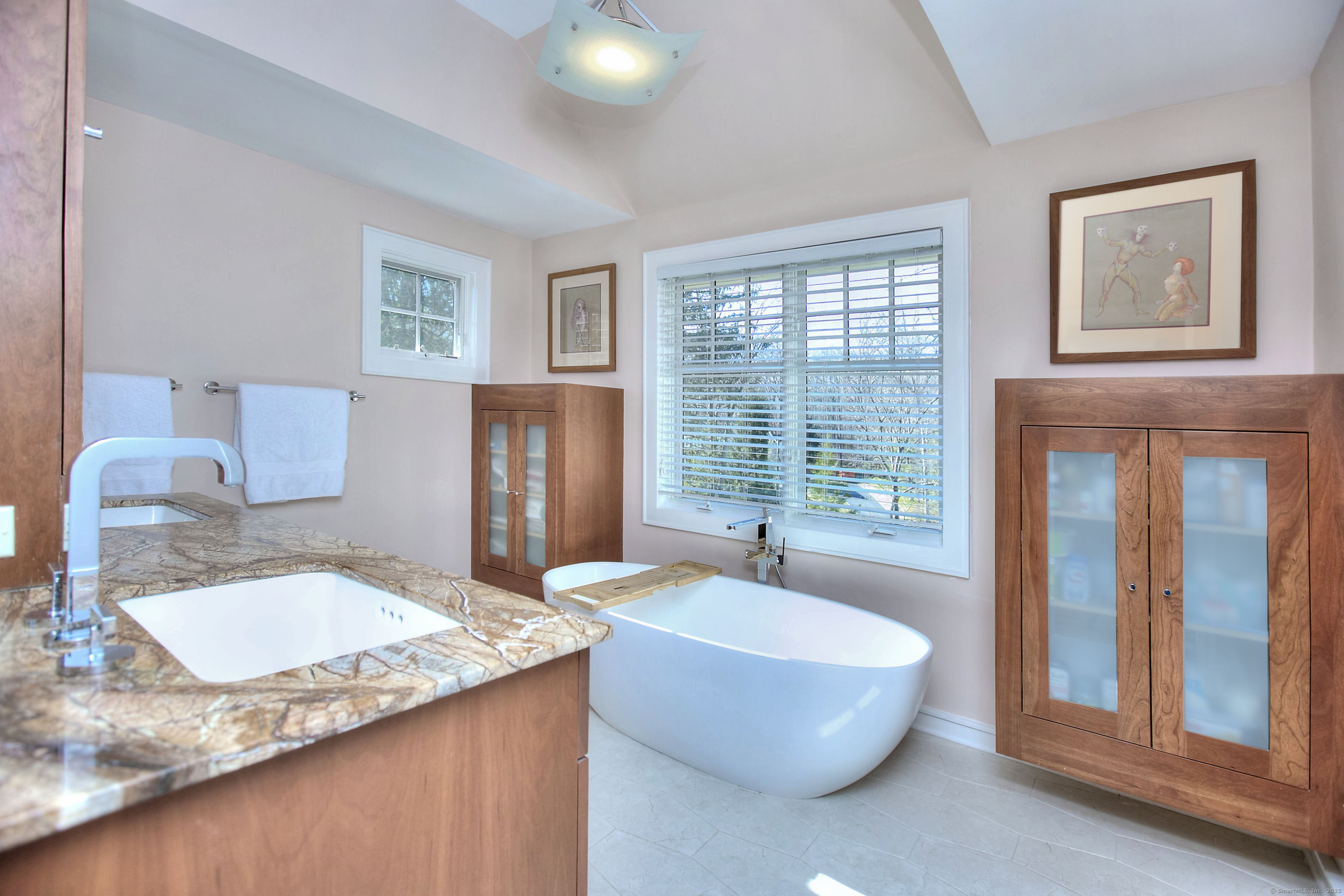 4 Deepwood Lane