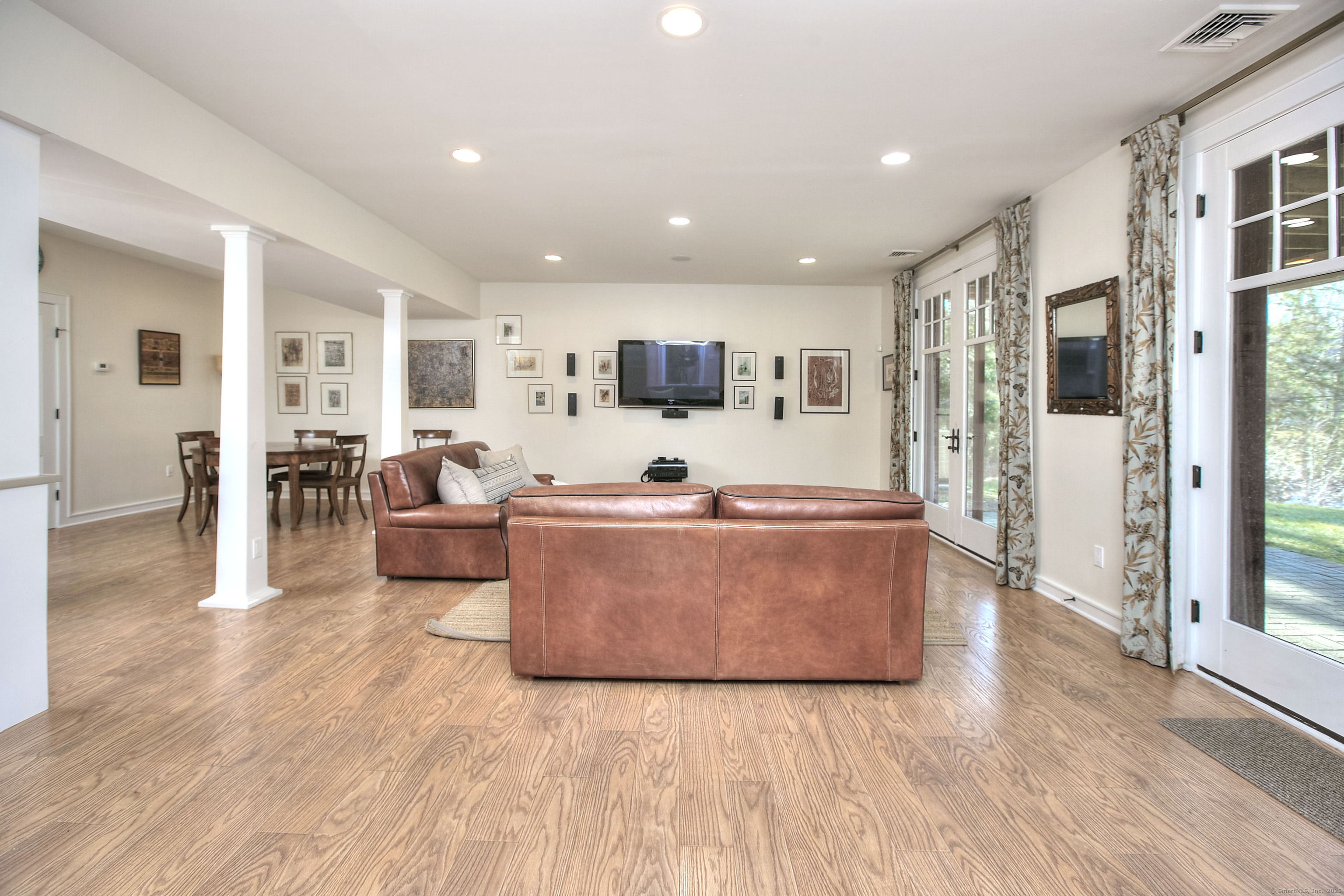 4 Deepwood Lane