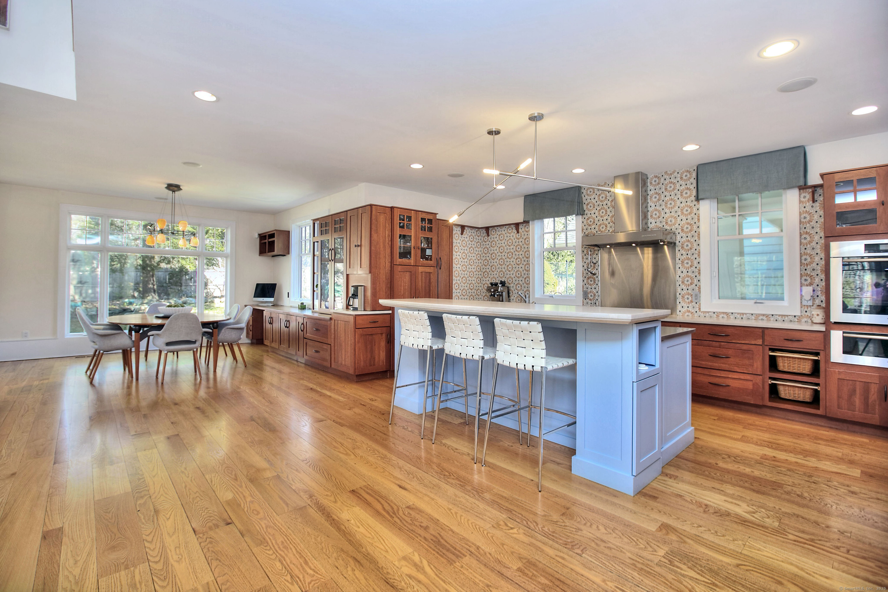 4 Deepwood Lane