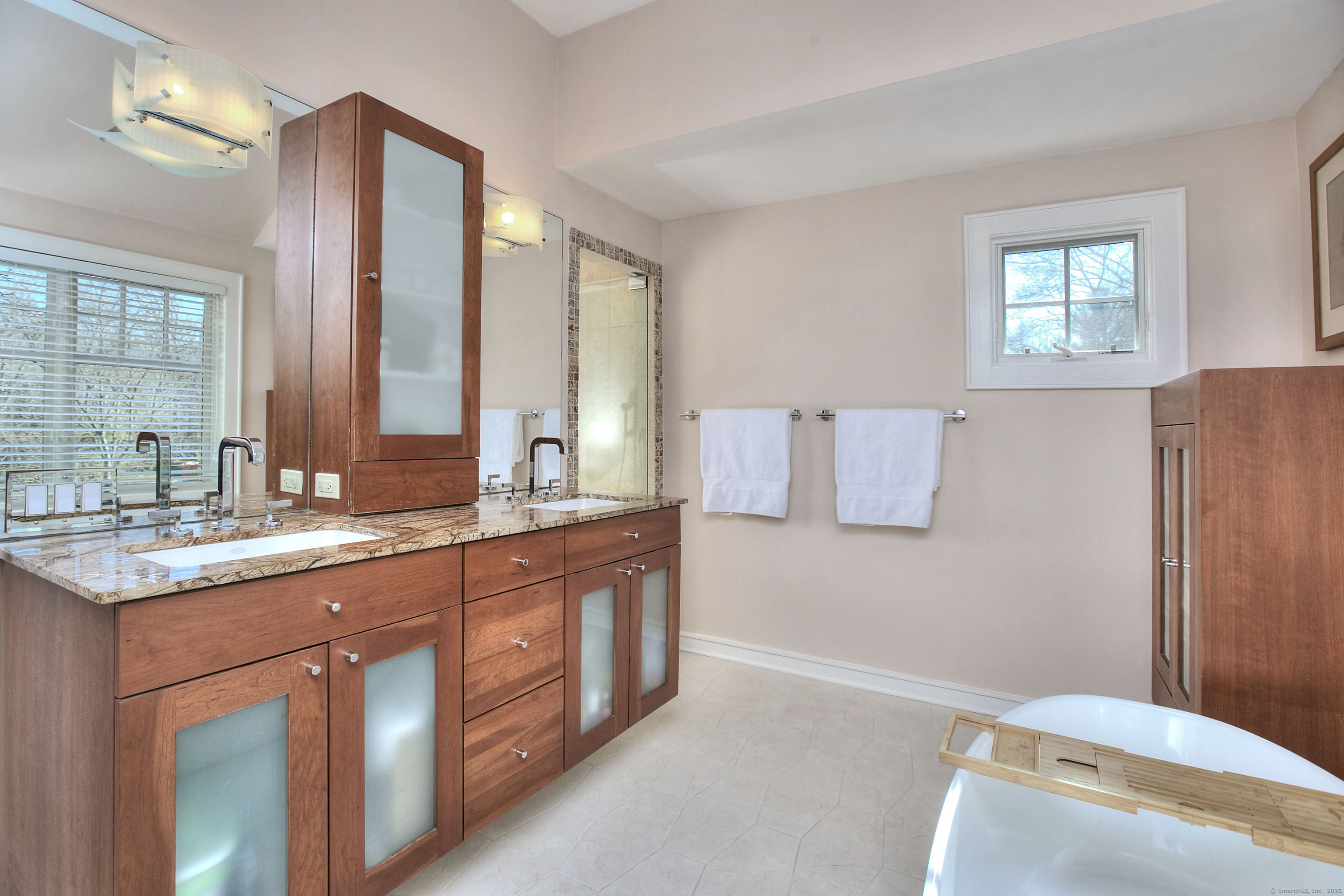 4 Deepwood Lane