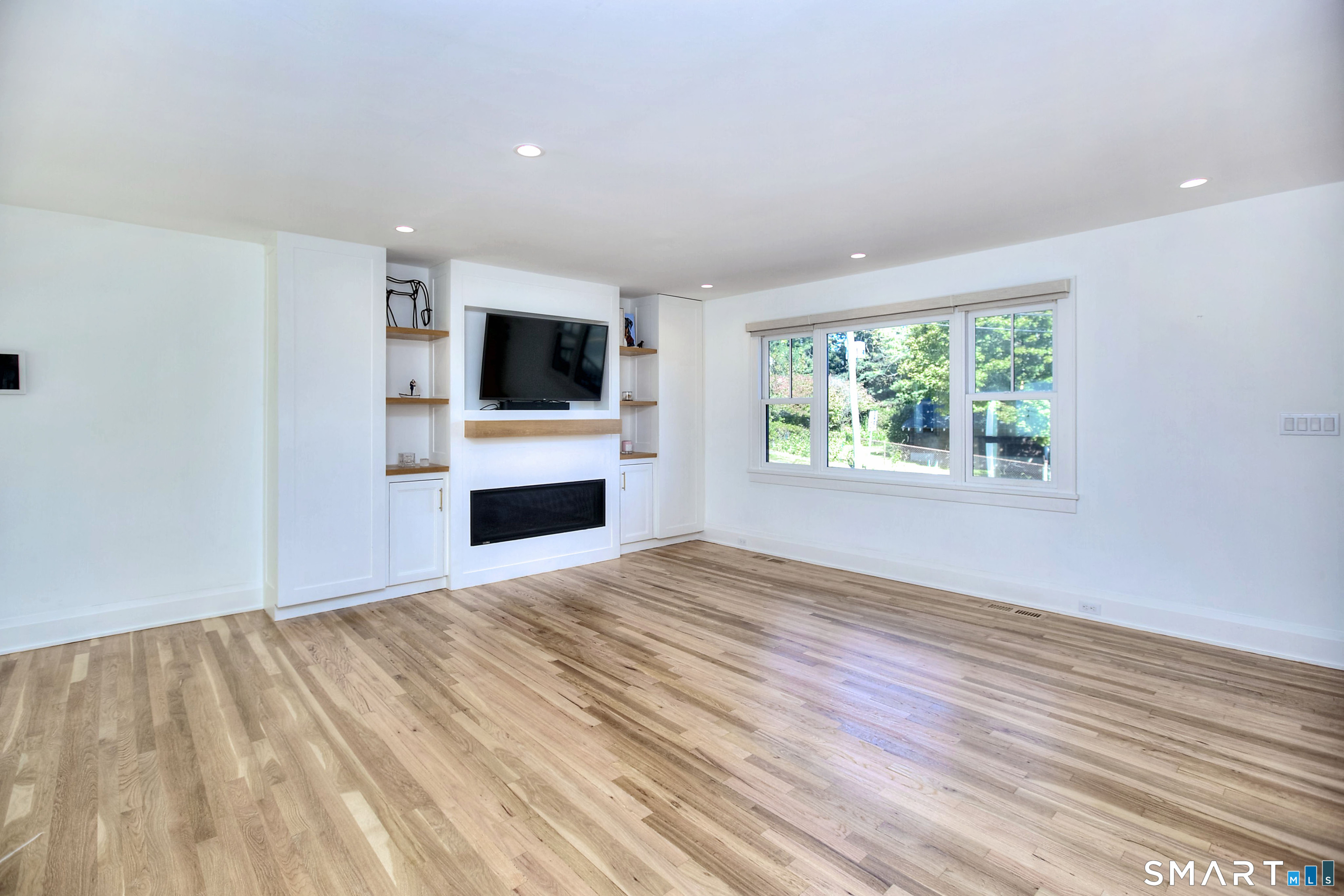 1 Sunrise Road Unit: B