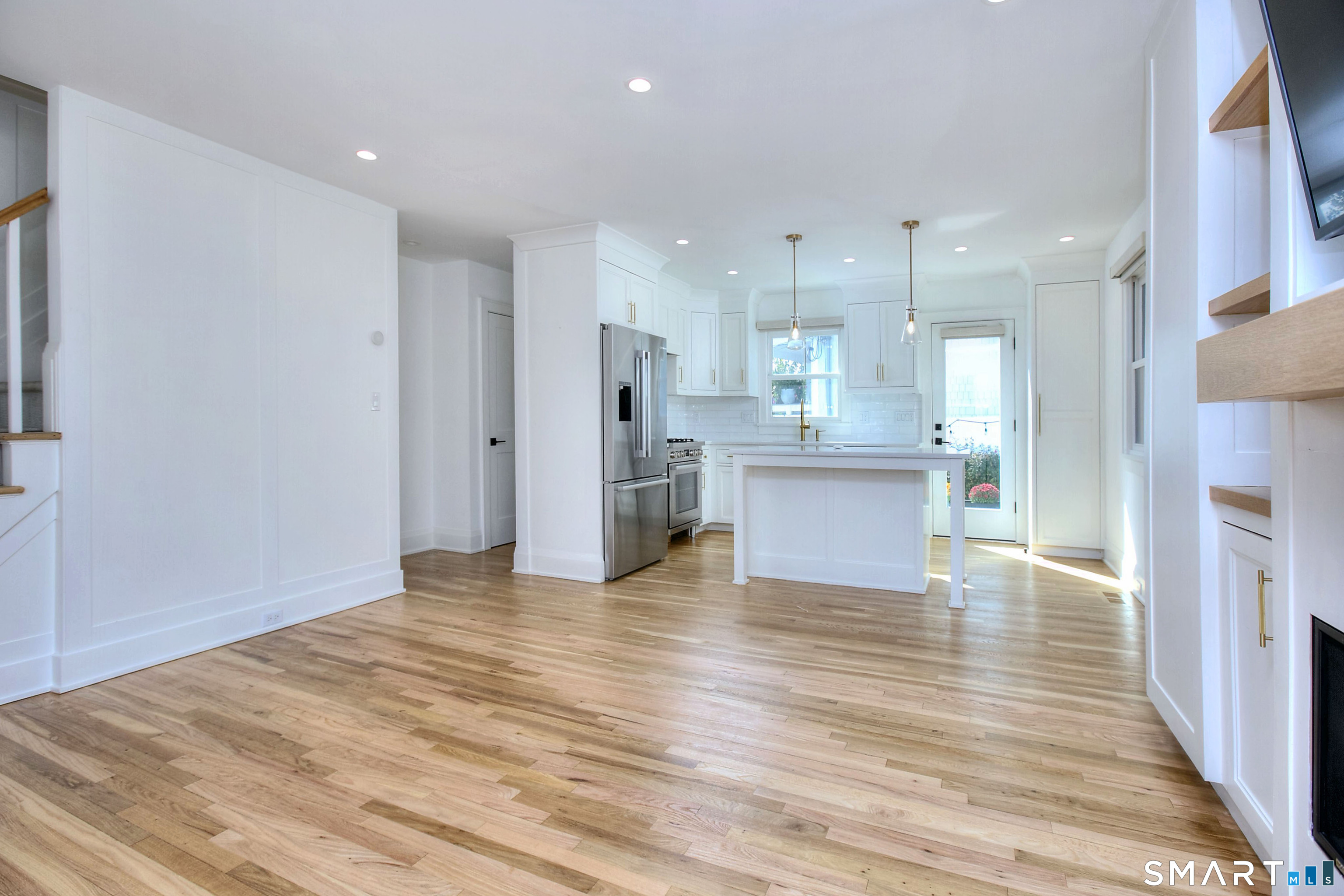 1 Sunrise Road Unit: B