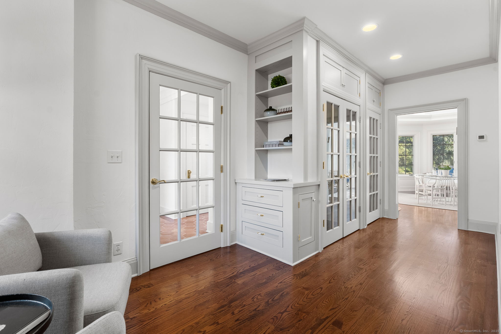 221 Greens Farms Road