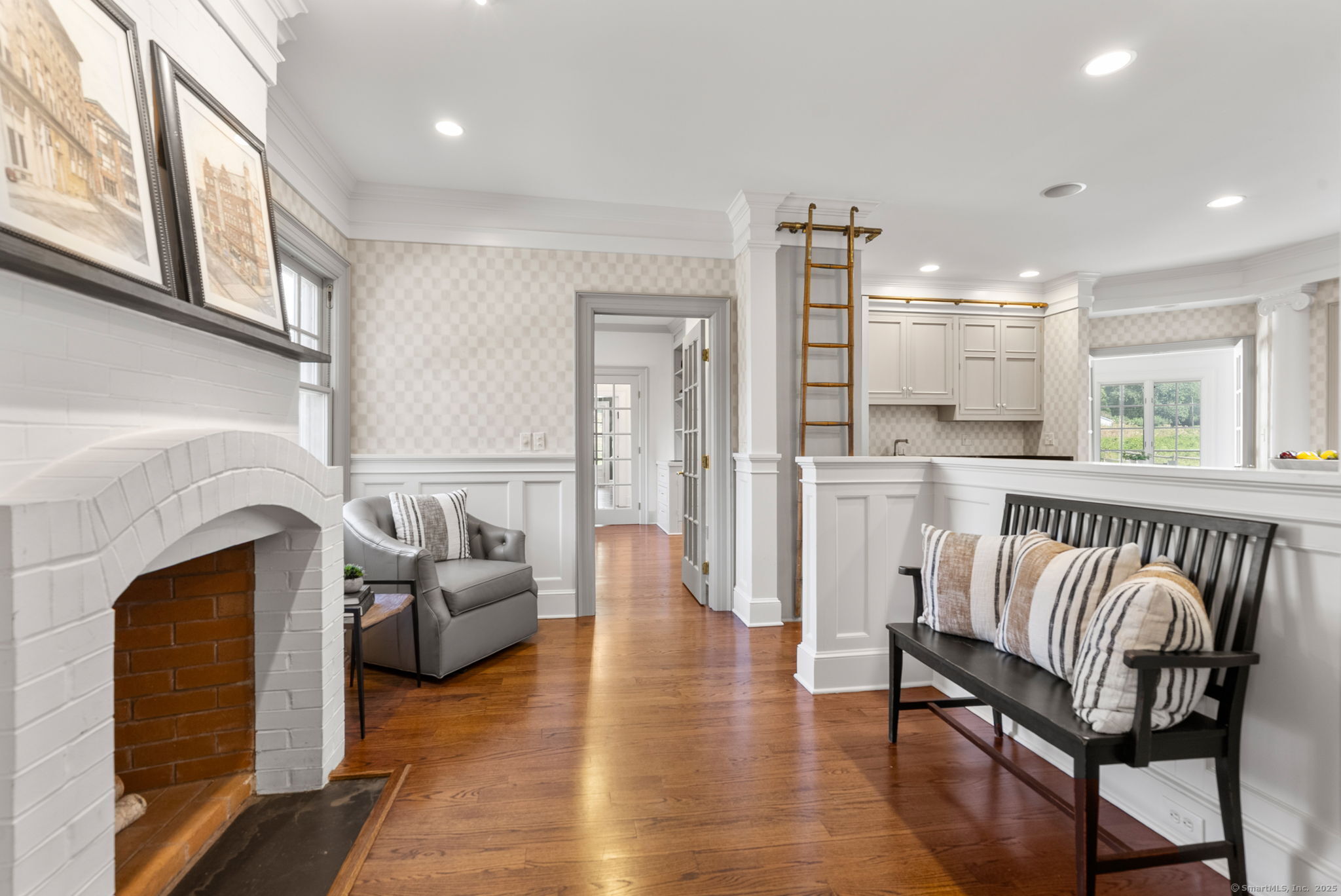 221 Greens Farms Road