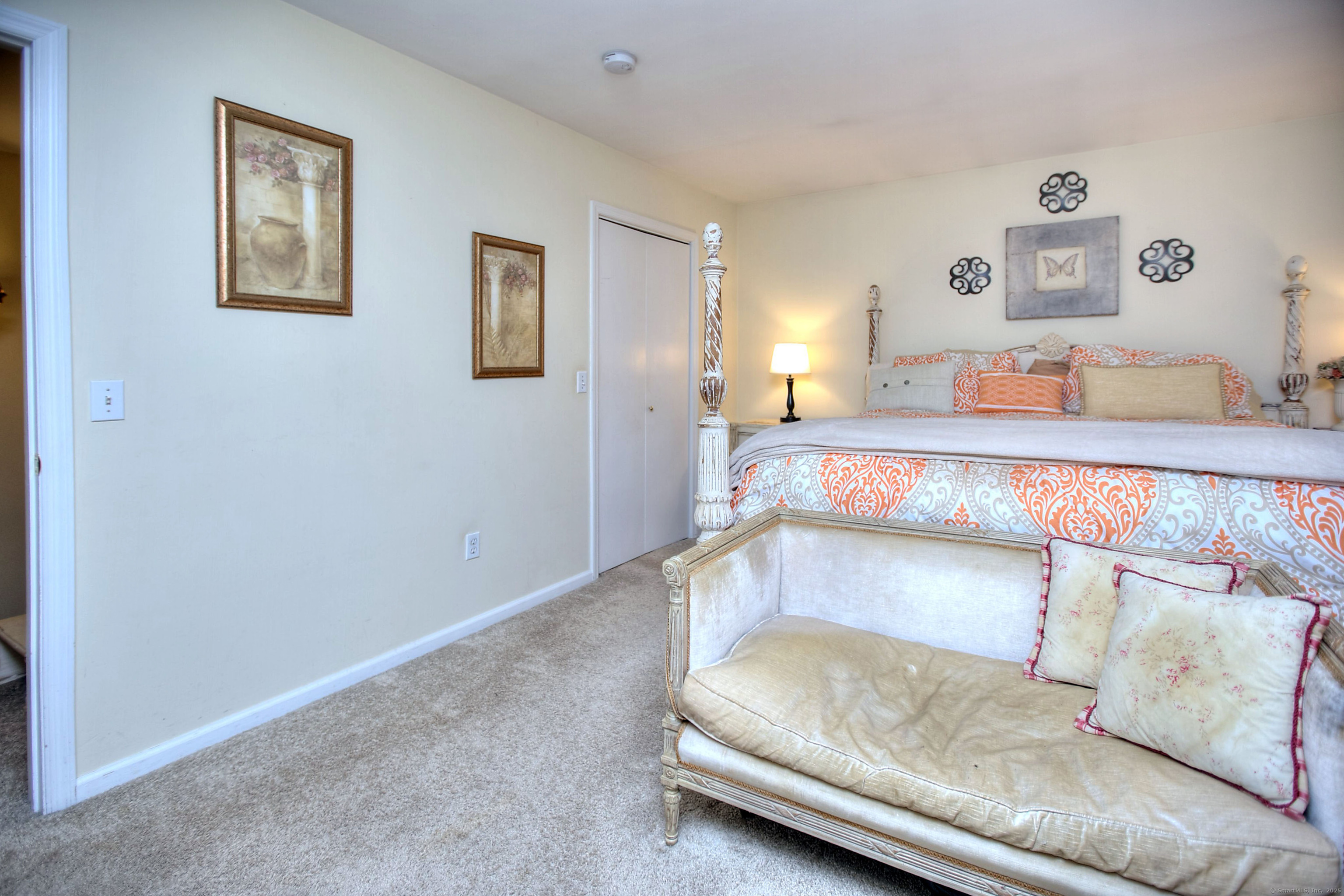 100 Wolfpit Avenue 17