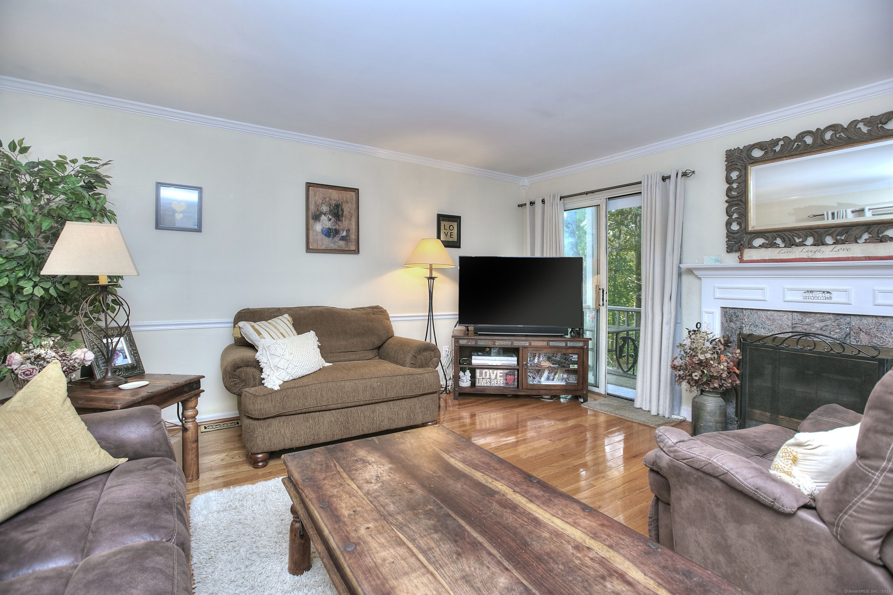 100 Wolfpit Avenue 17