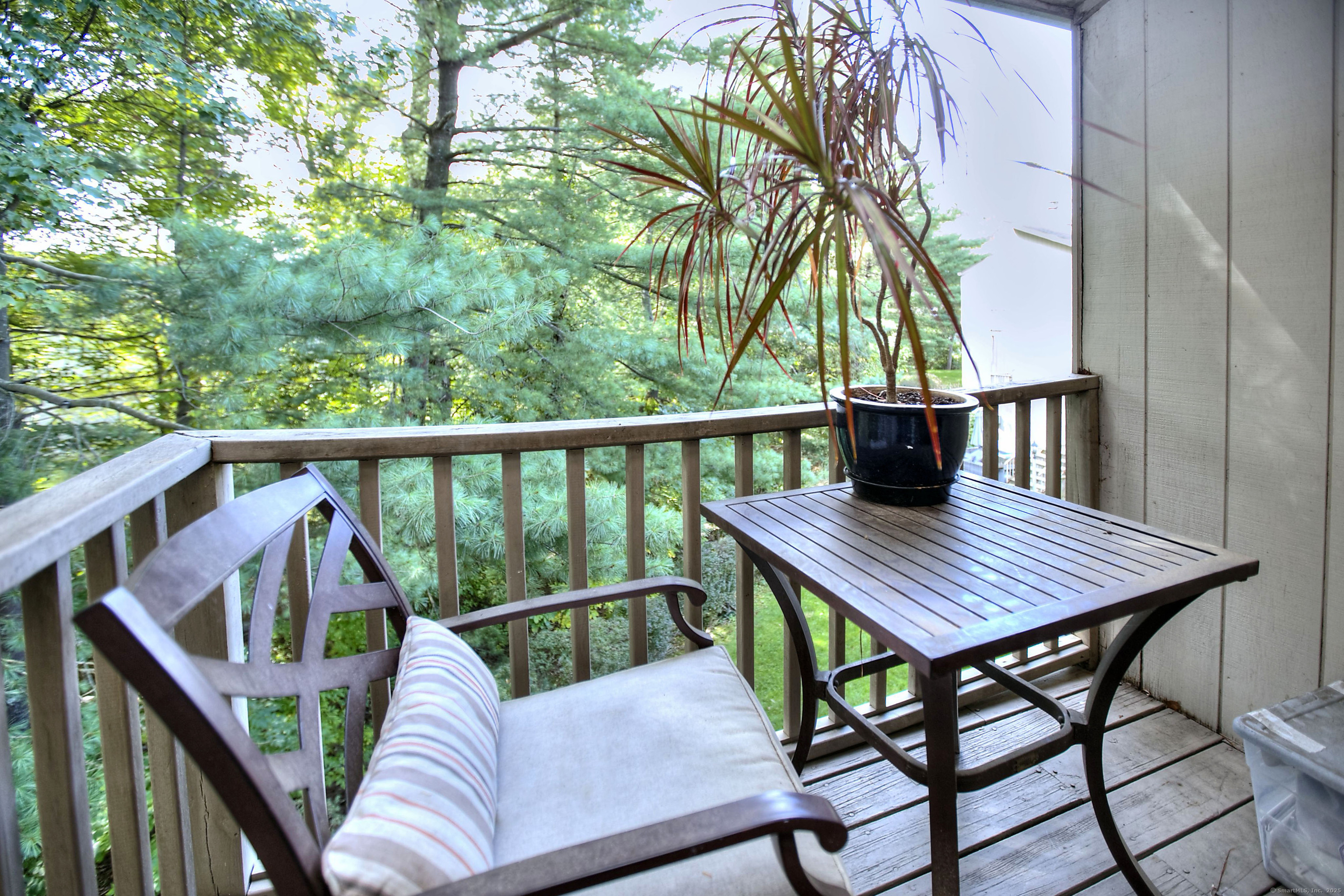 100 Wolfpit Avenue 17