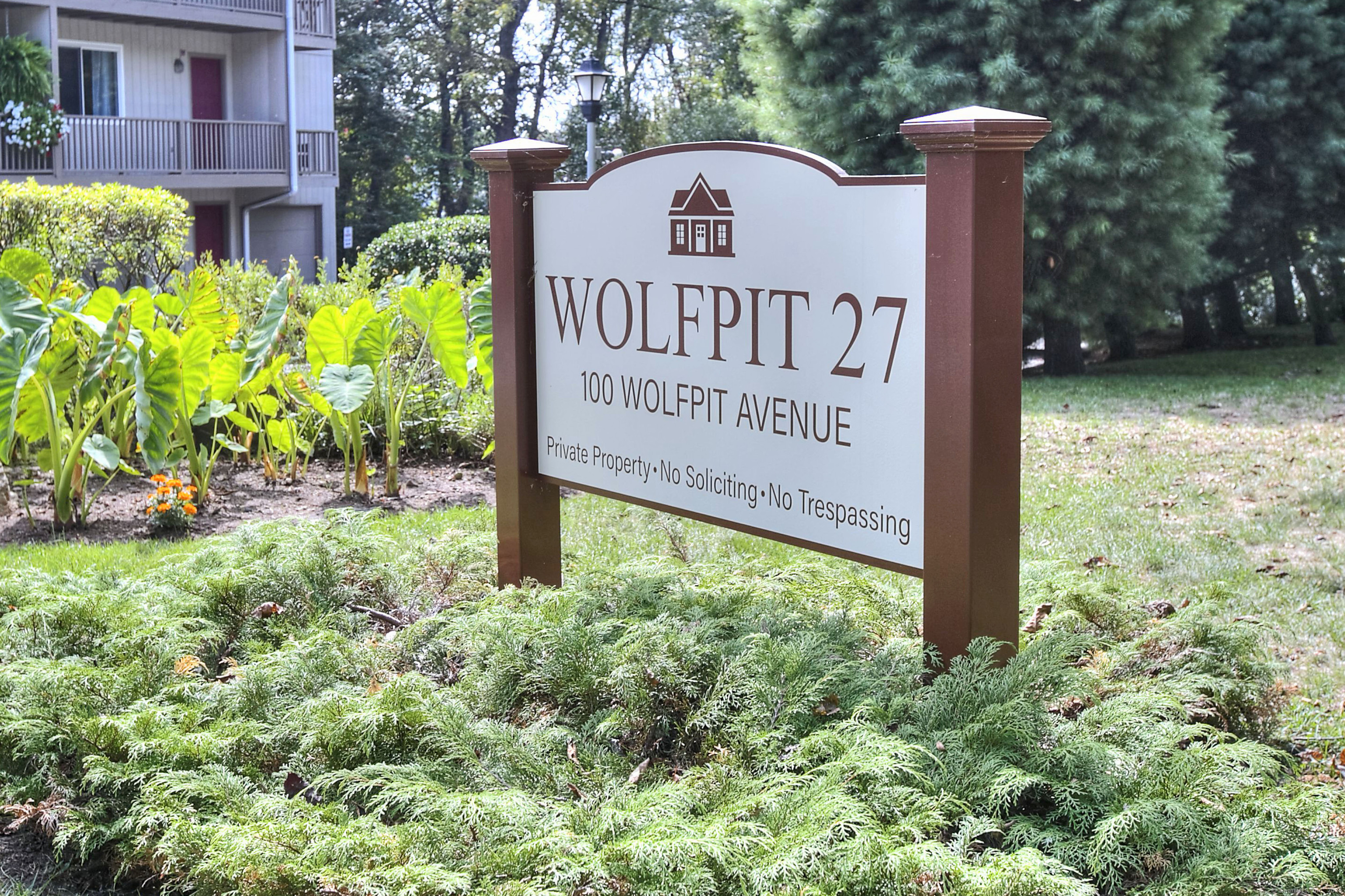 100 Wolfpit Avenue 17