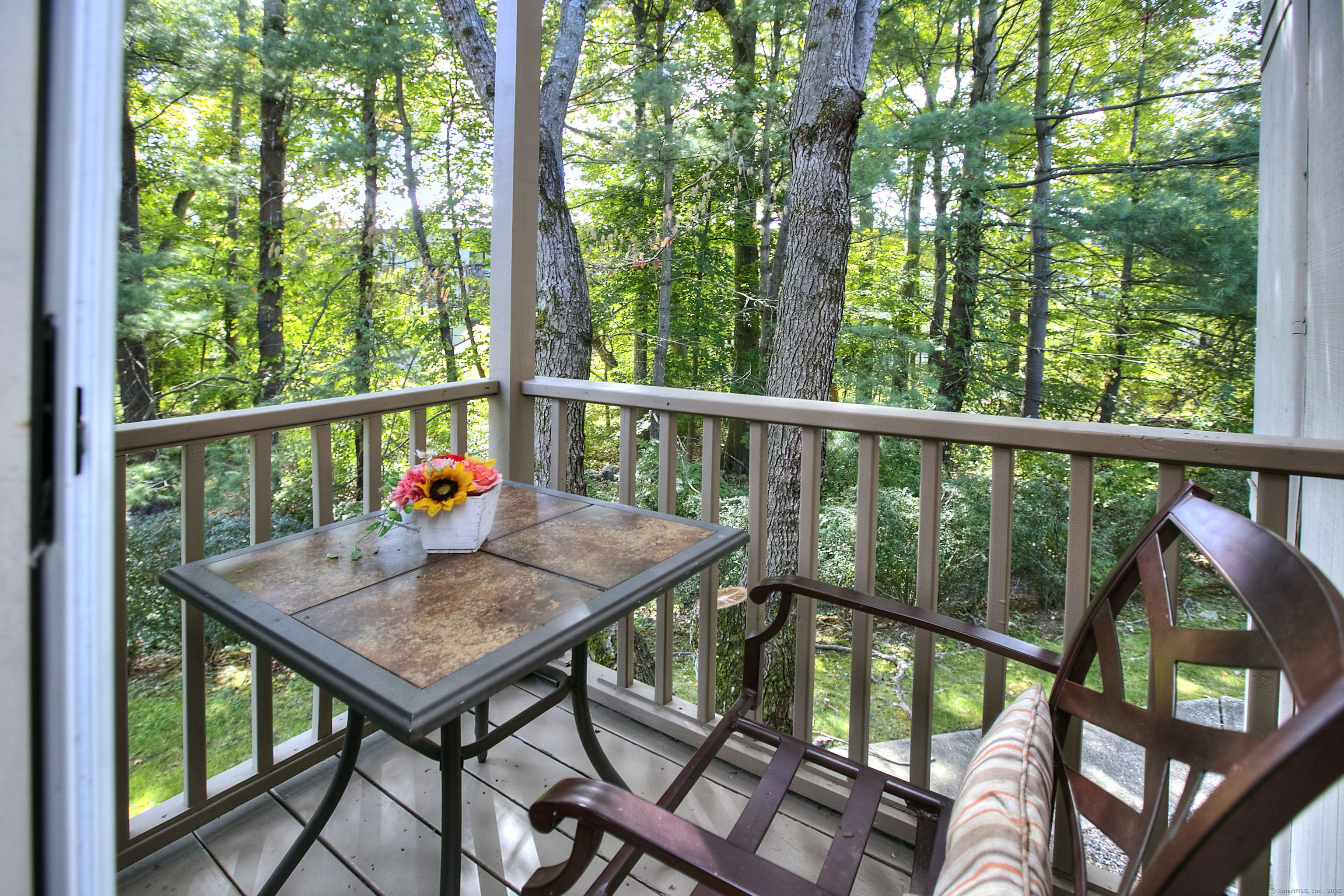 100 Wolfpit Avenue 17