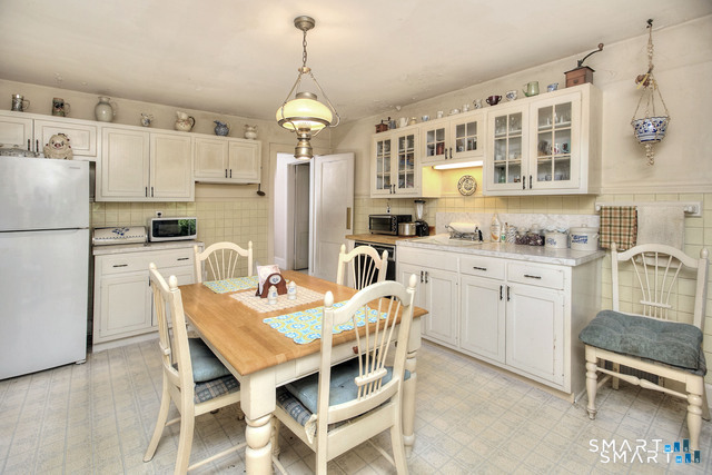 32 Morningside Drive North
