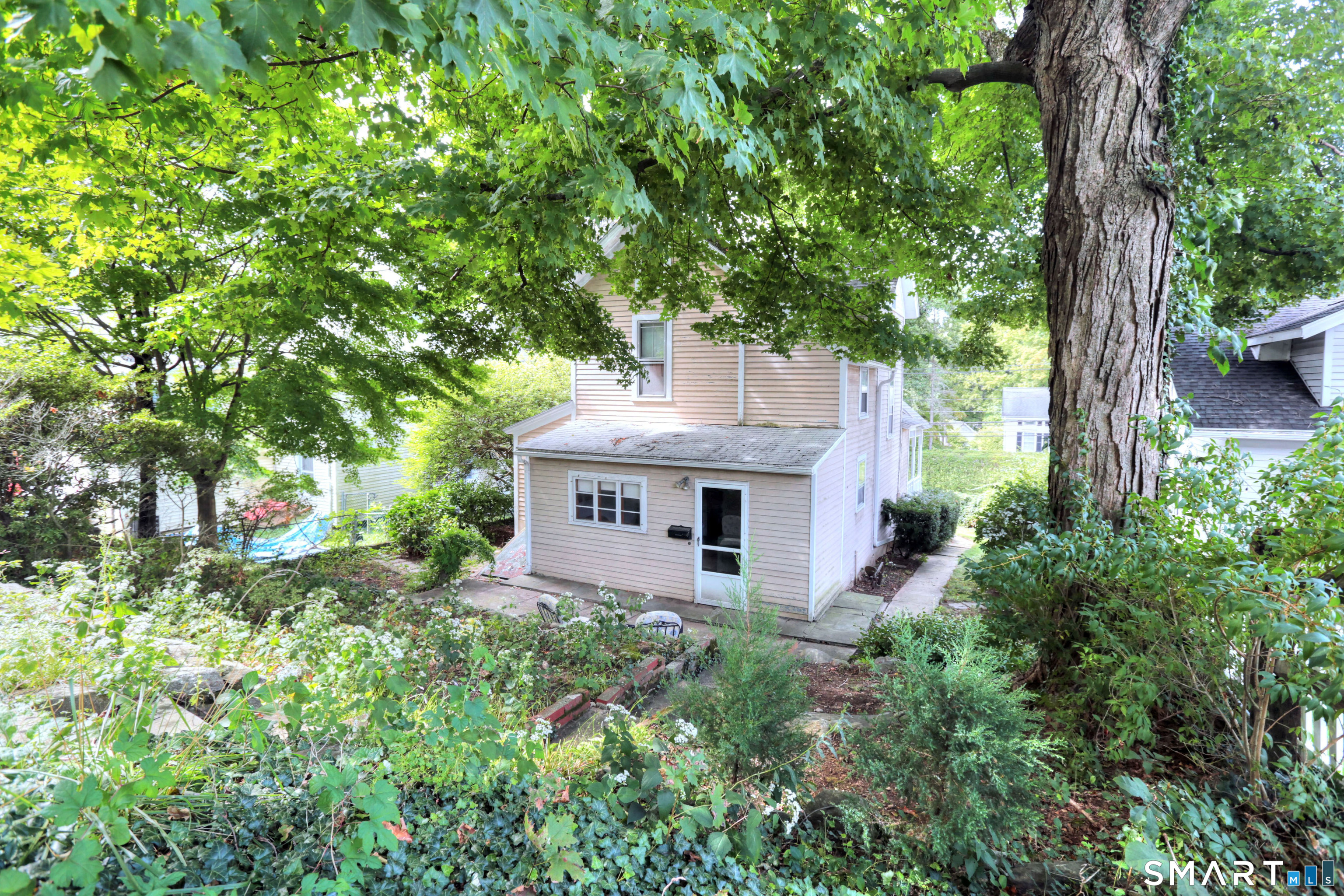 21 East Avenue