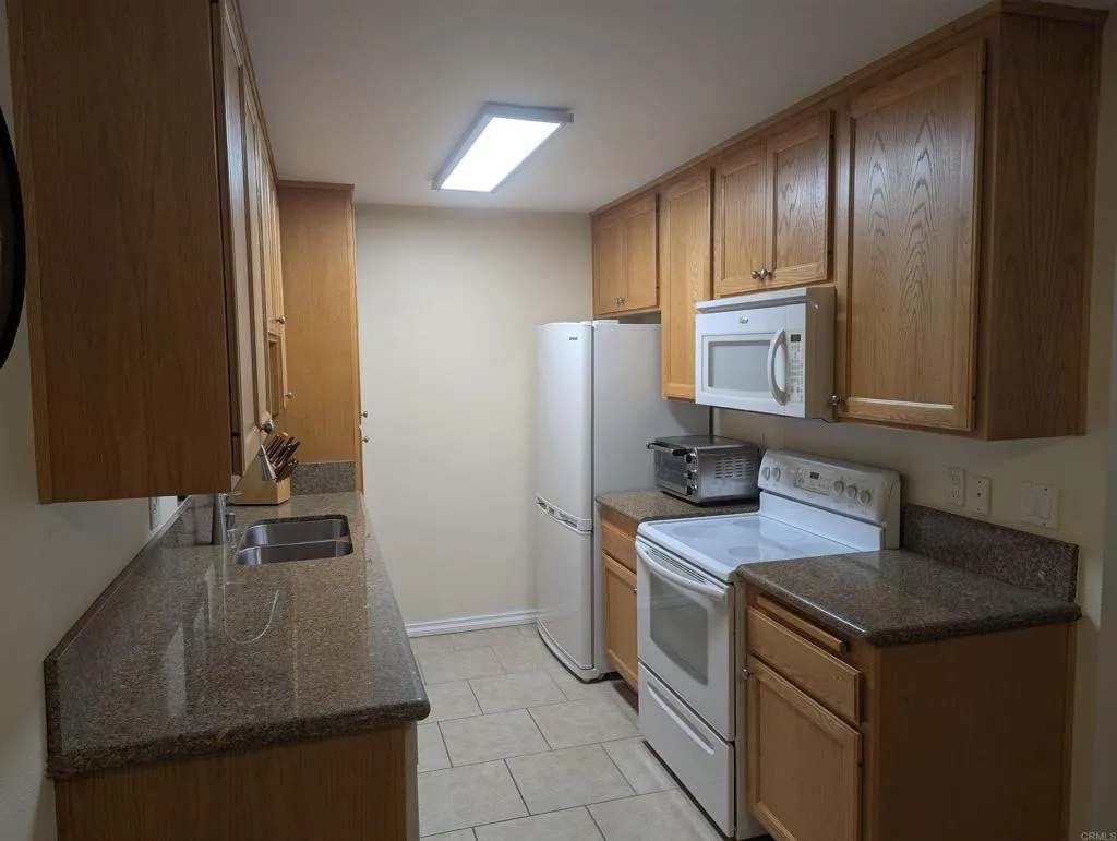 2332 Hosp Way Unit 107