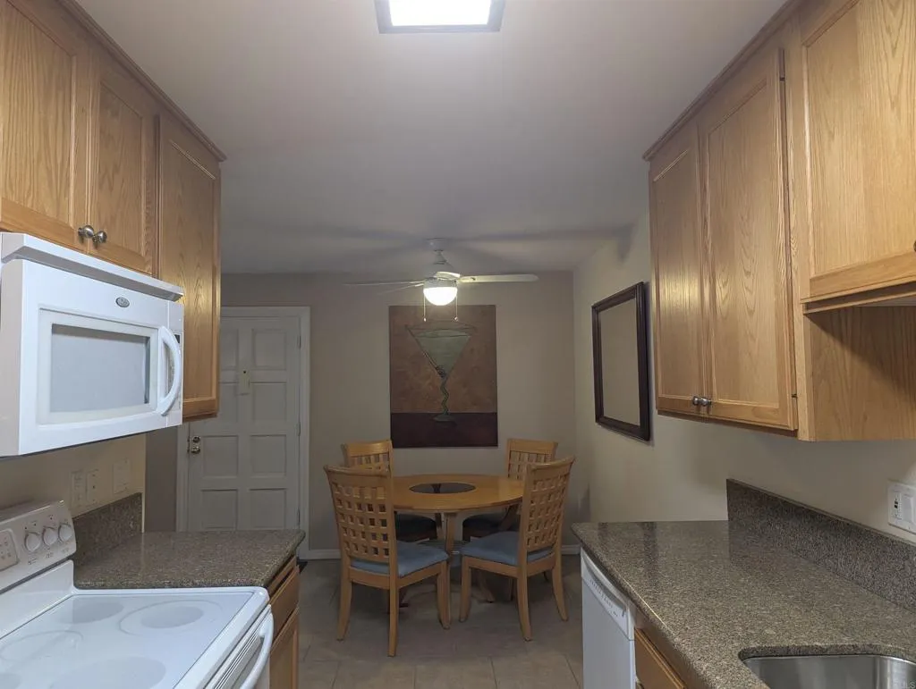 2332 Hosp Way Unit 107