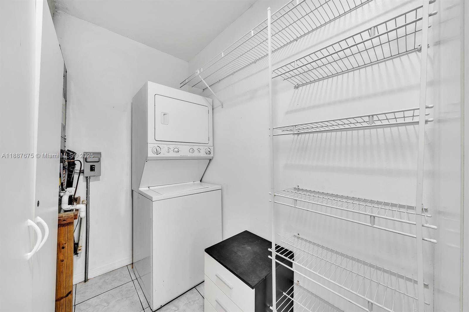 1610 SW 30th Pl # a2