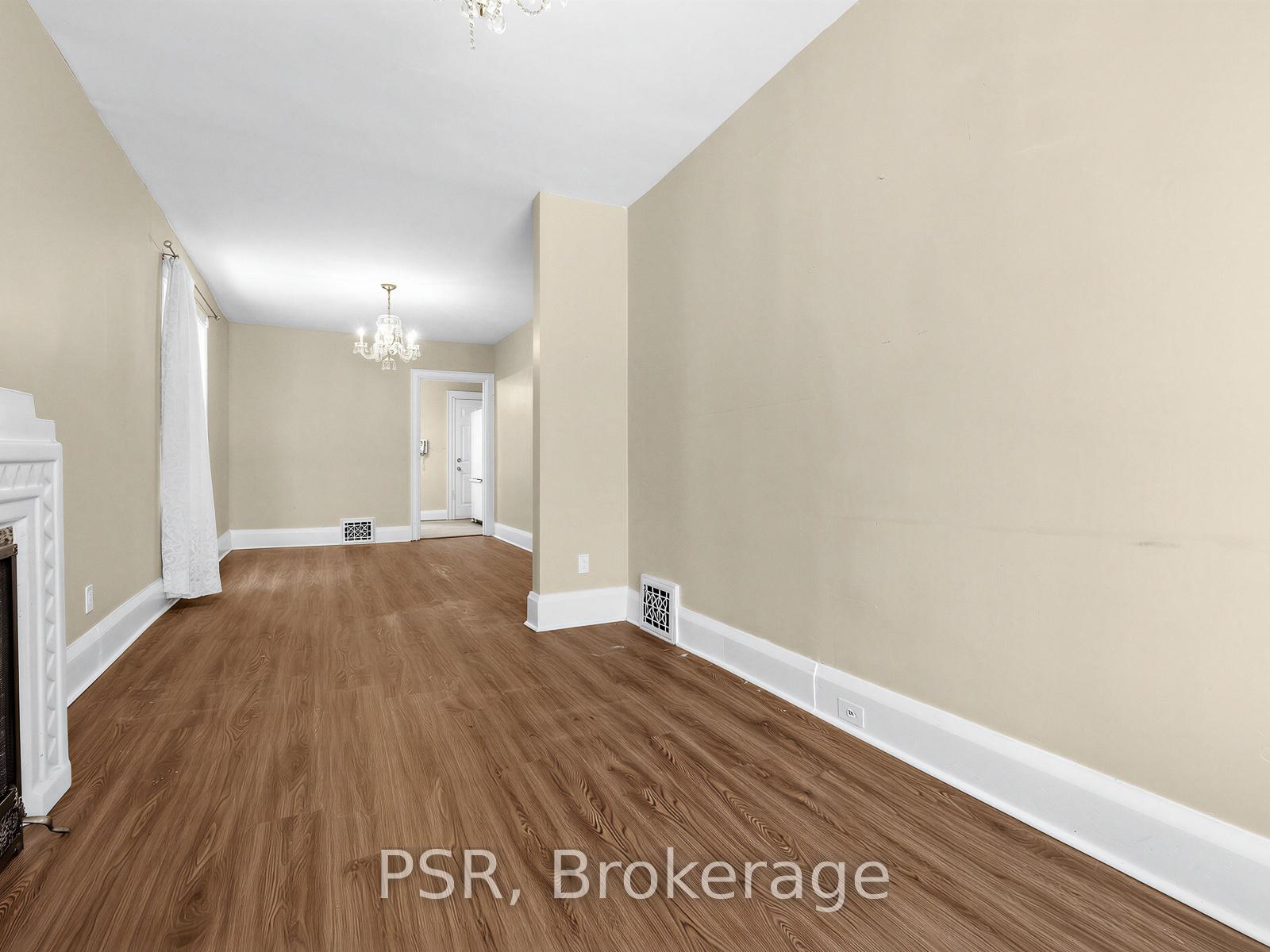 459 Manor Road E