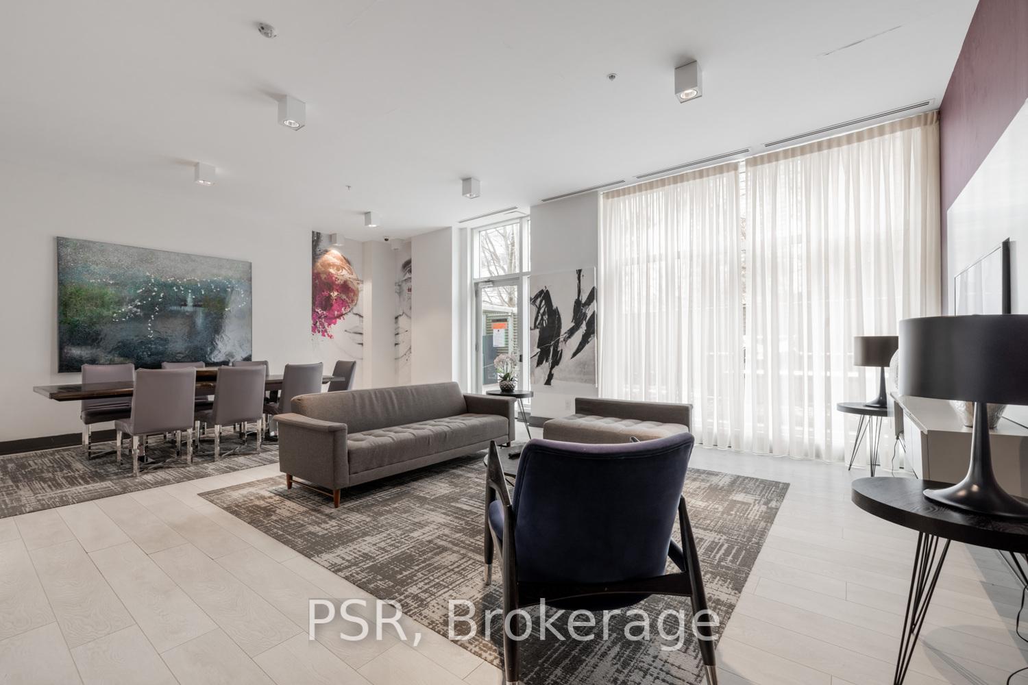 68 Merton Street 202