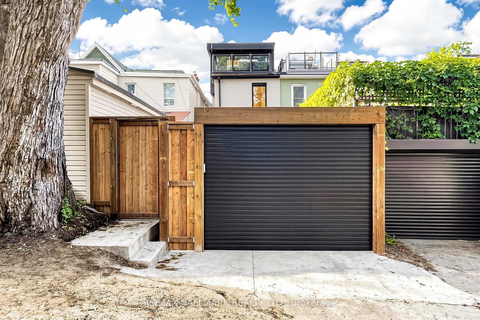207 Victor Avenue