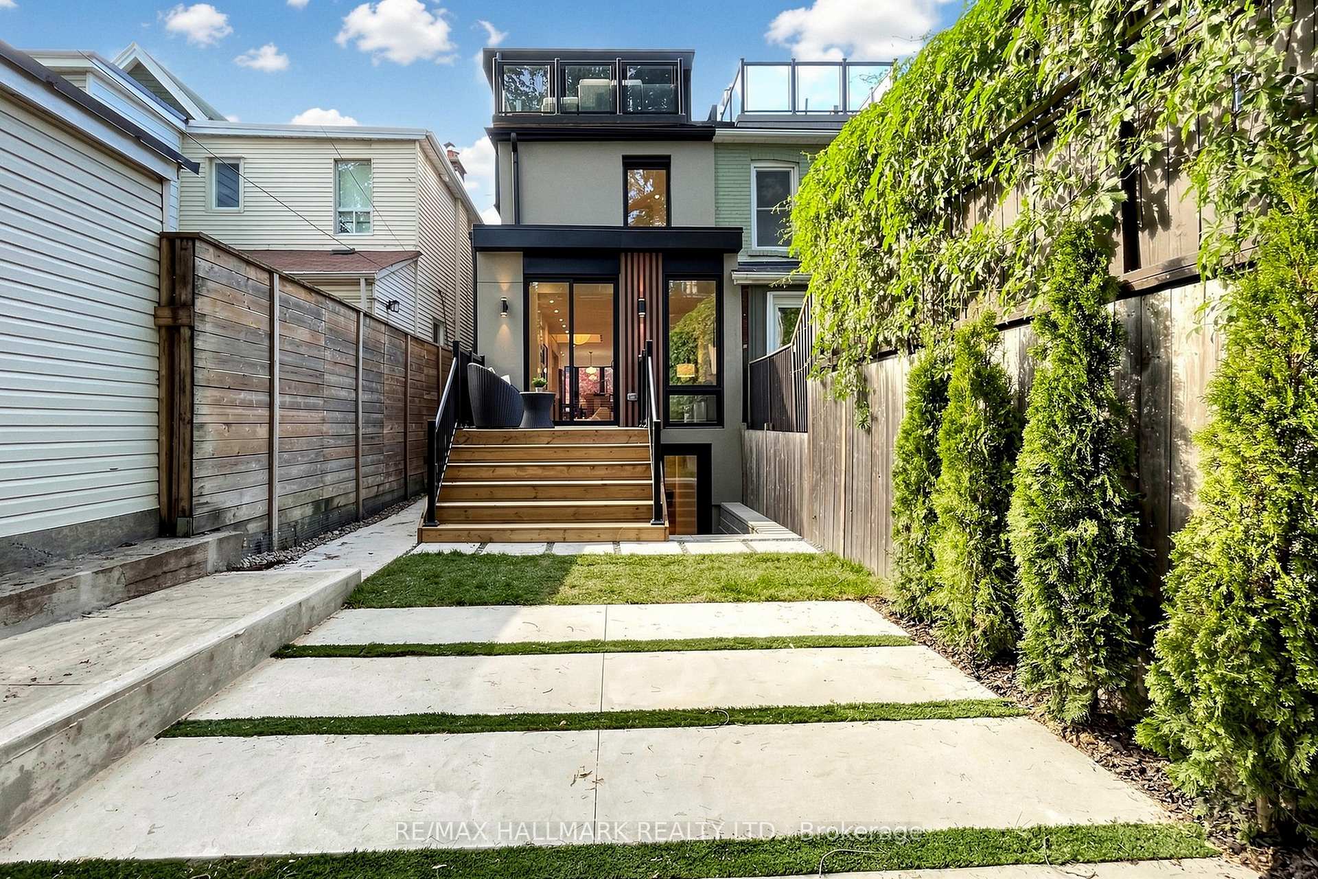 207 Victor Avenue