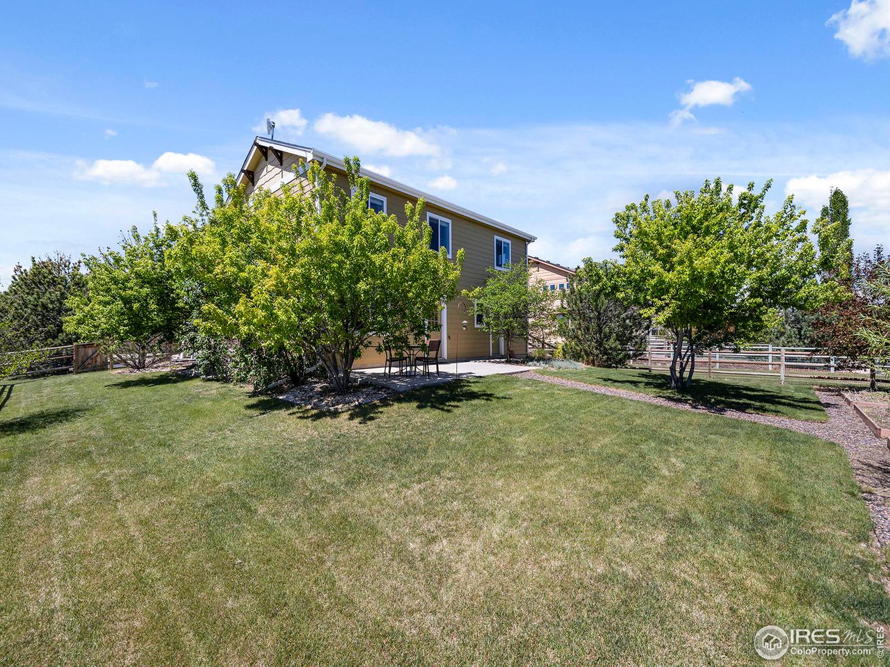 786 Vista Grande Cir