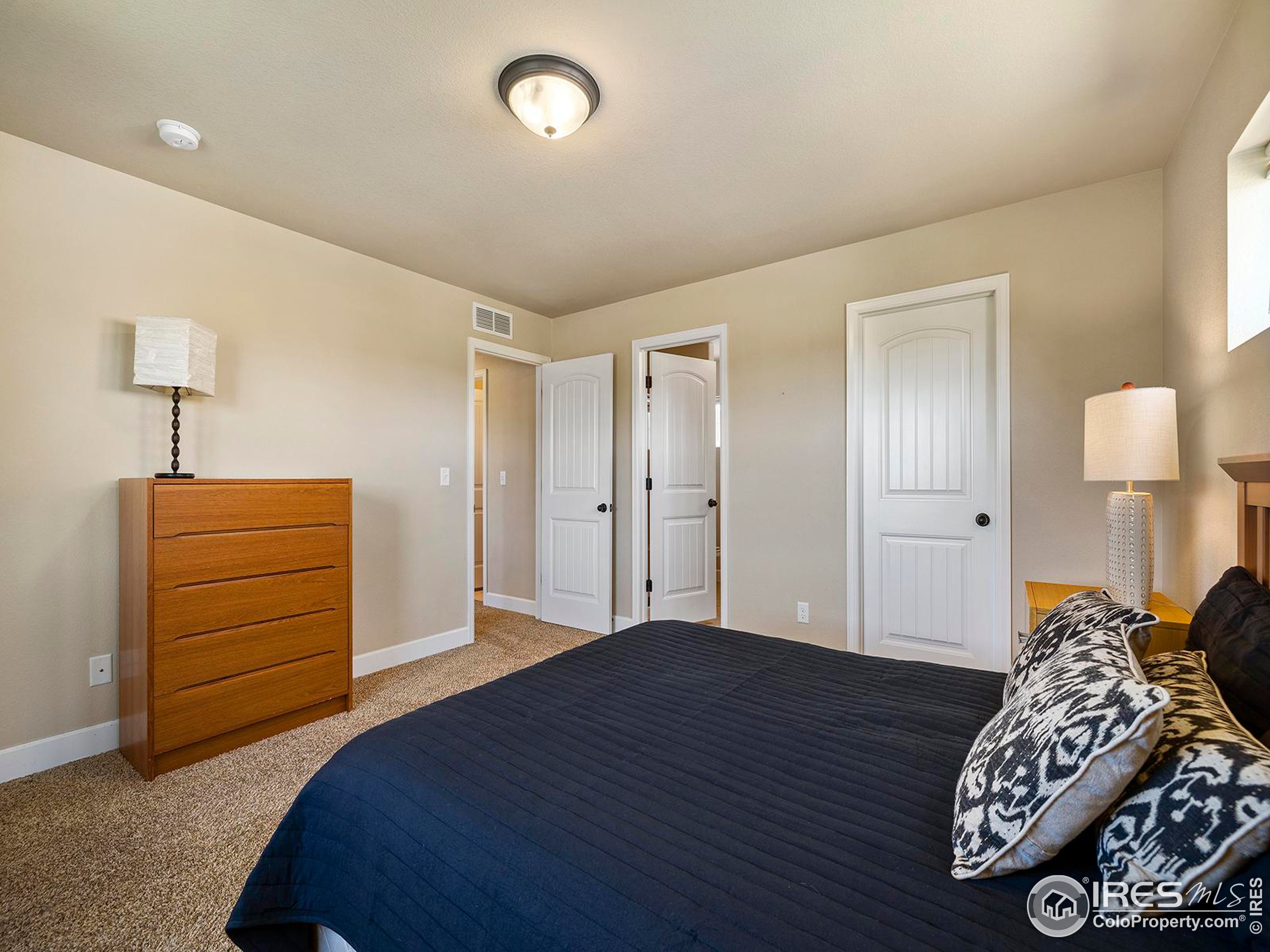 786 Vista Grande Cir