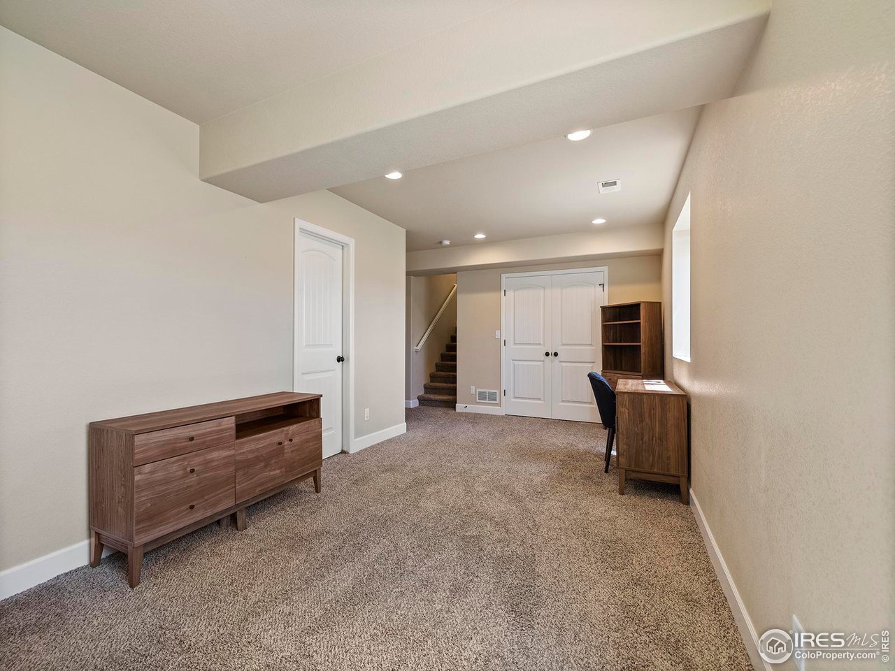 786 Vista Grande Cir