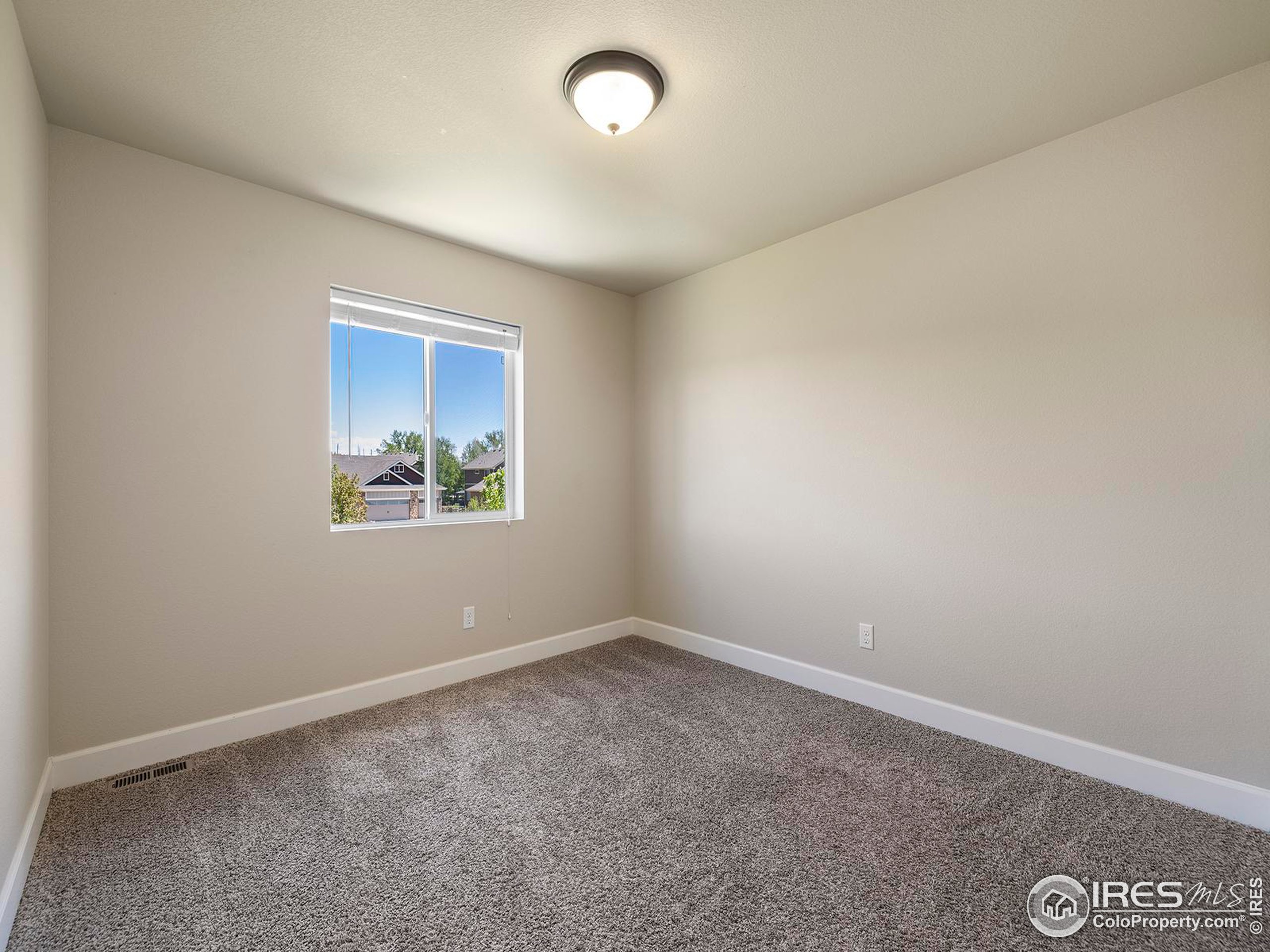 786 Vista Grande Cir