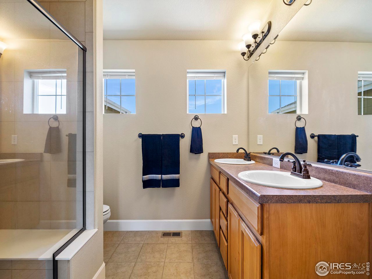 786 Vista Grande Cir