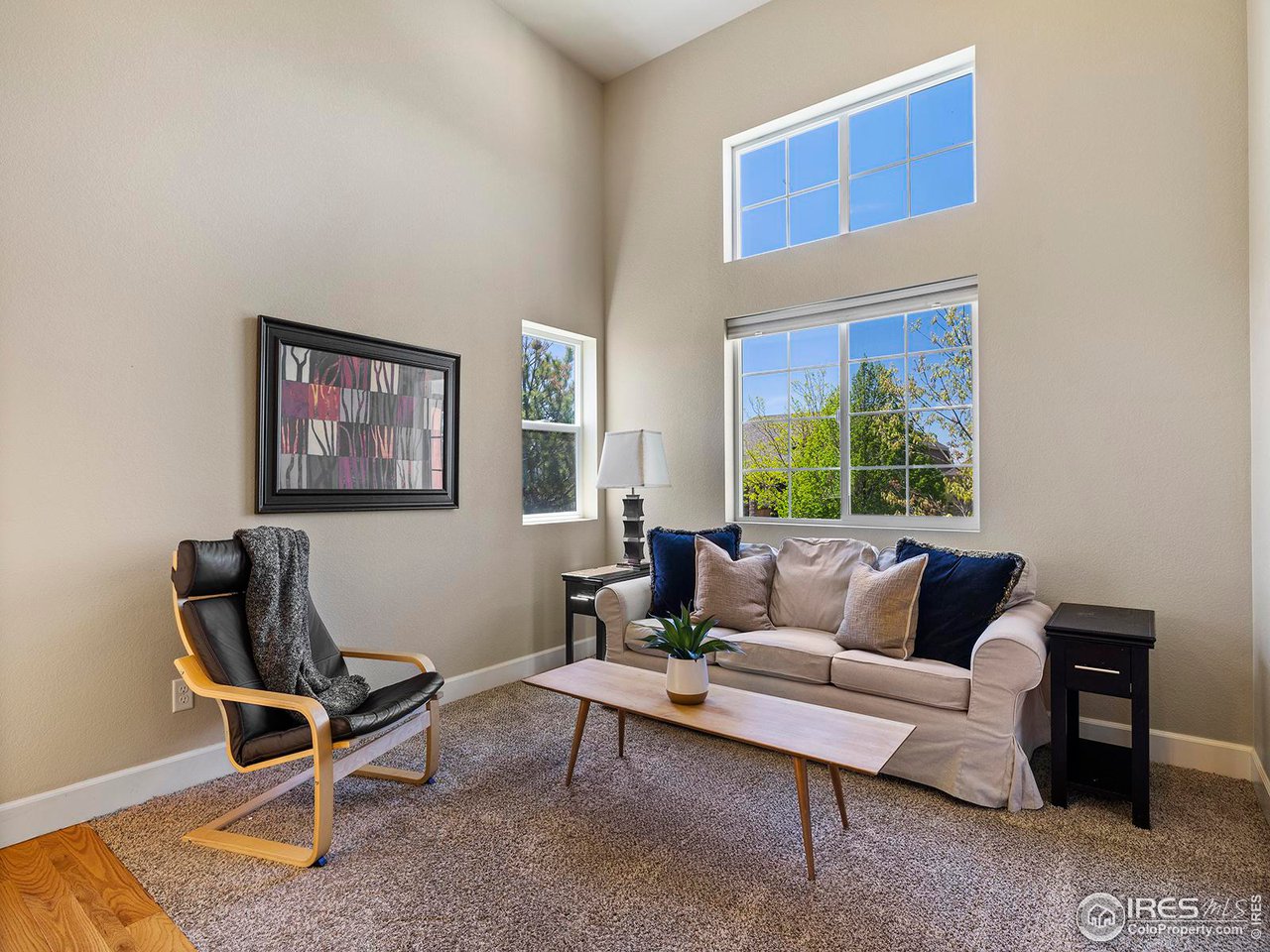 786 Vista Grande Cir