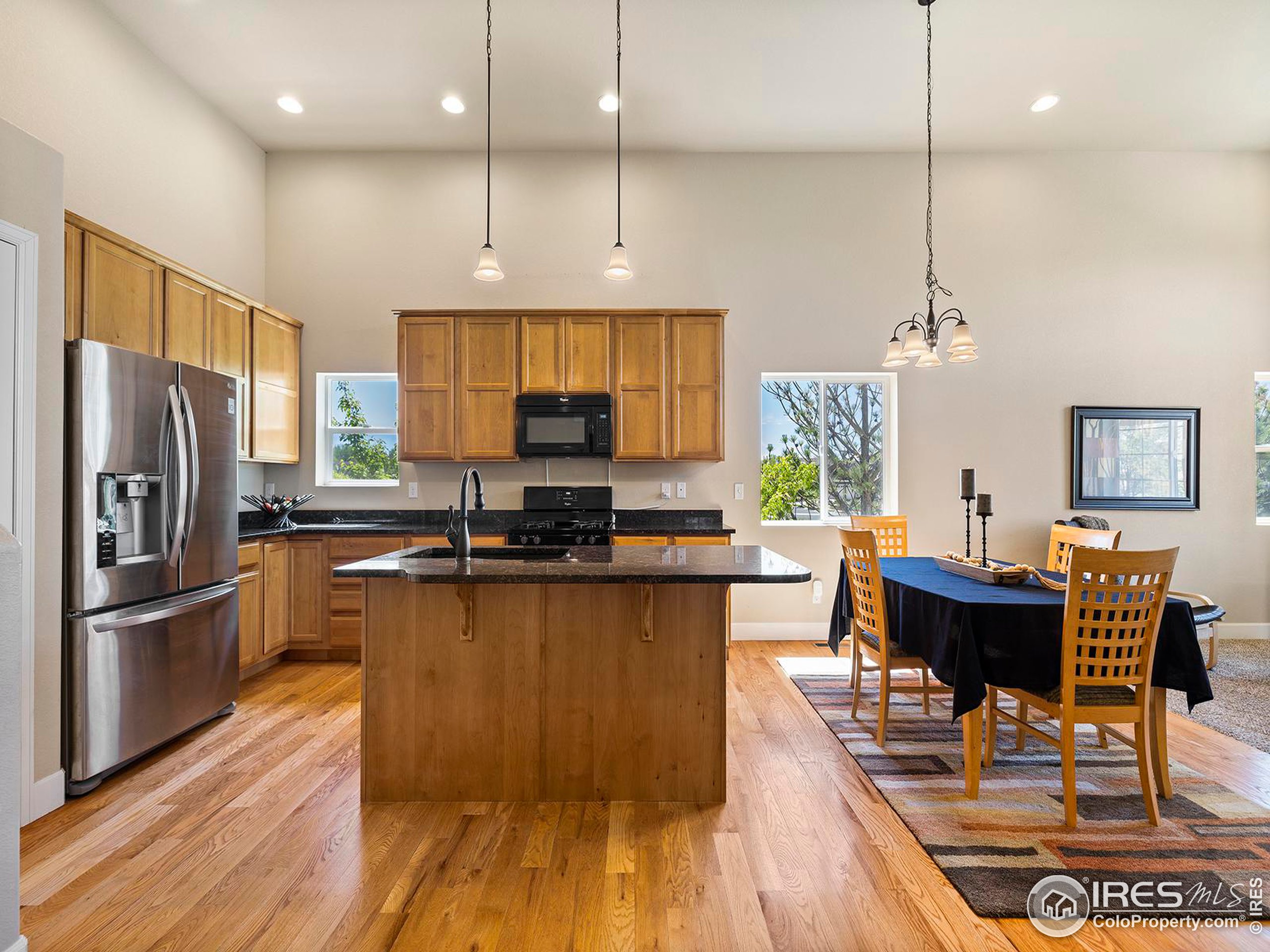 786 Vista Grande Cir