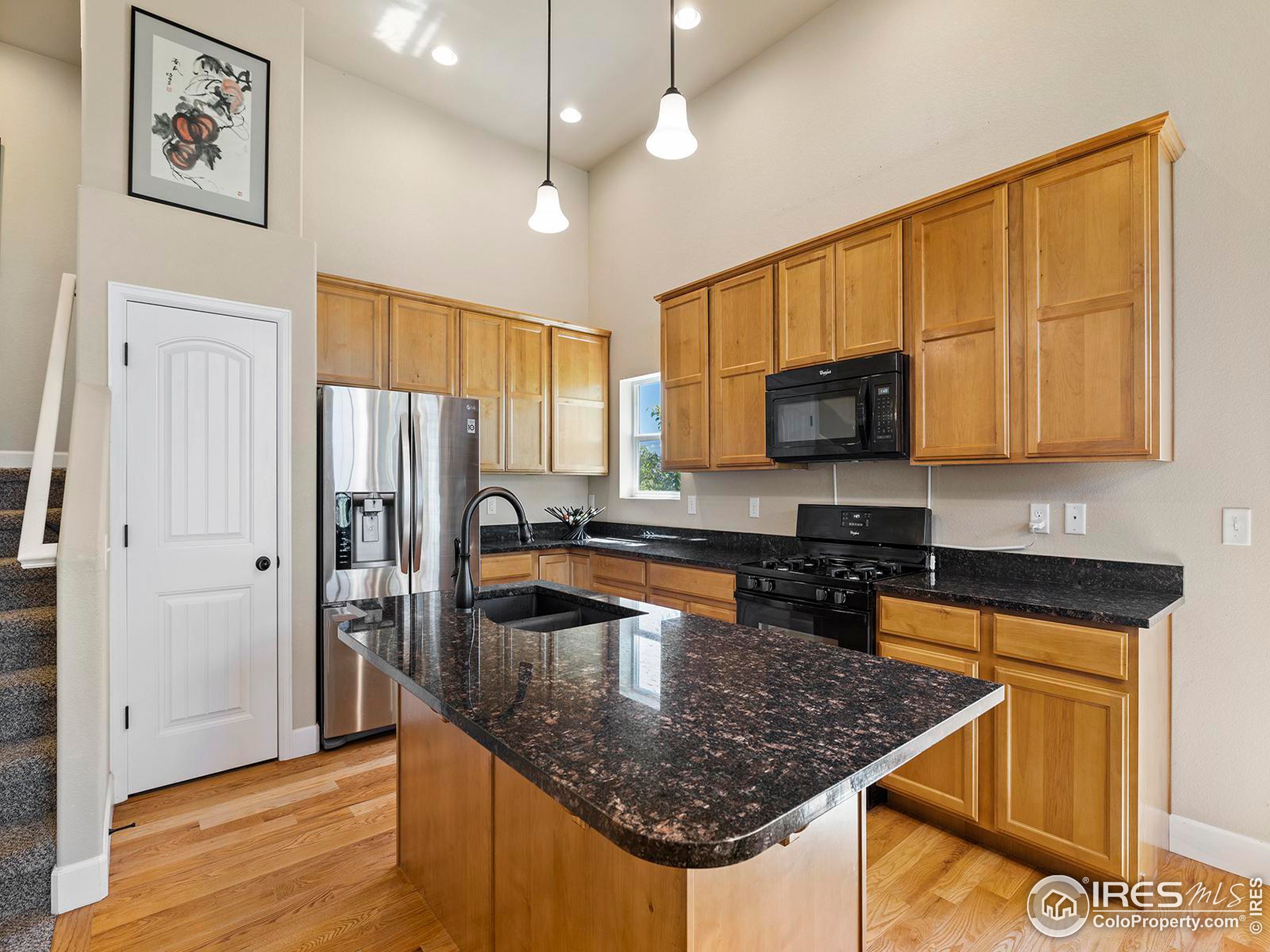 786 Vista Grande Cir