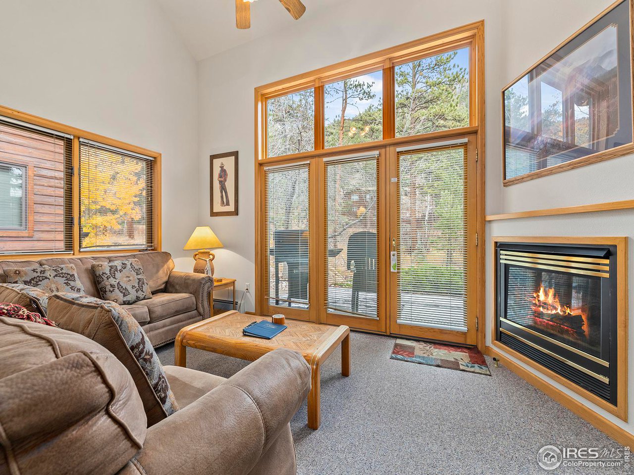 2120 Fall River Rd 6