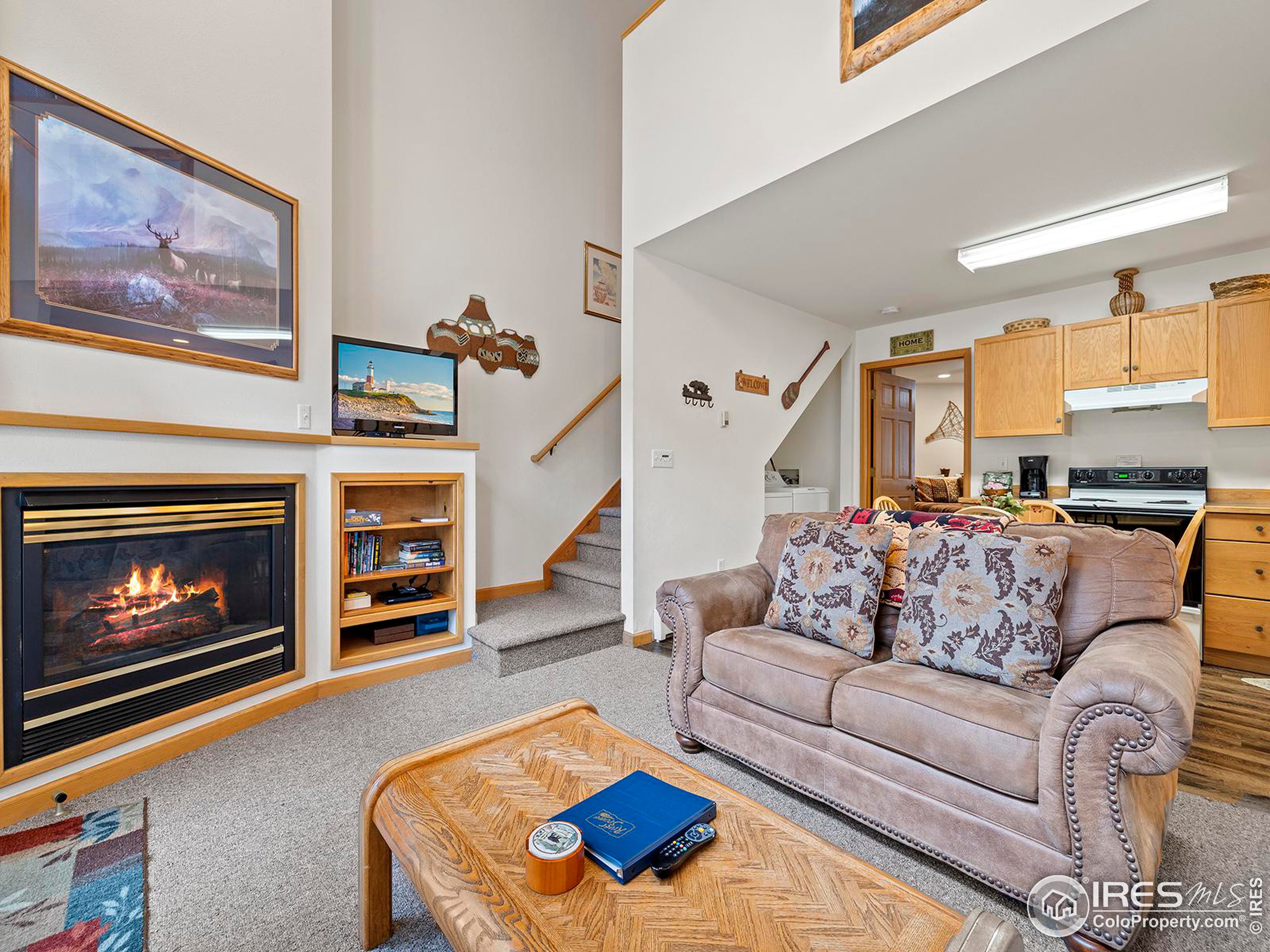 2120 Fall River Rd 6